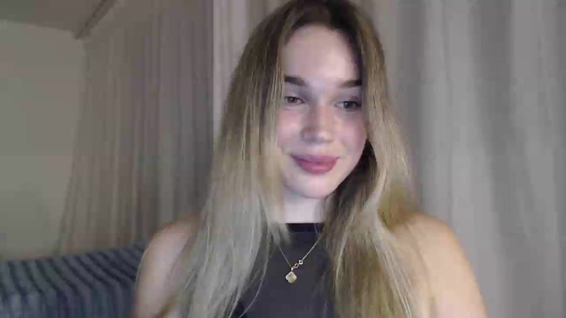 Gallery image thumbnail from Ooh_Cassie's myfreecams stream on, 07/17/2026, 20:38 image 4 of 20