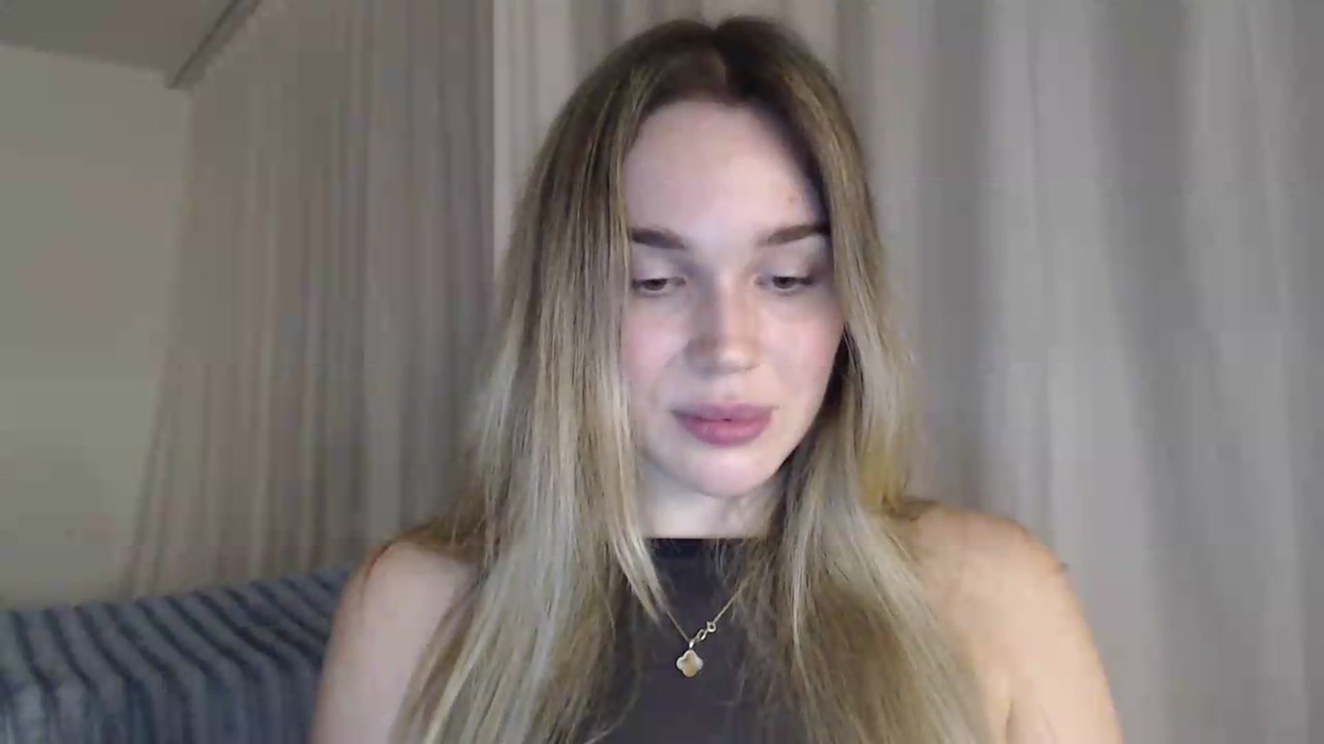 Gallery image thumbnail from Ooh_Cassie's myfreecams stream on, 07/17/2026, 20:38 image 14 of 20