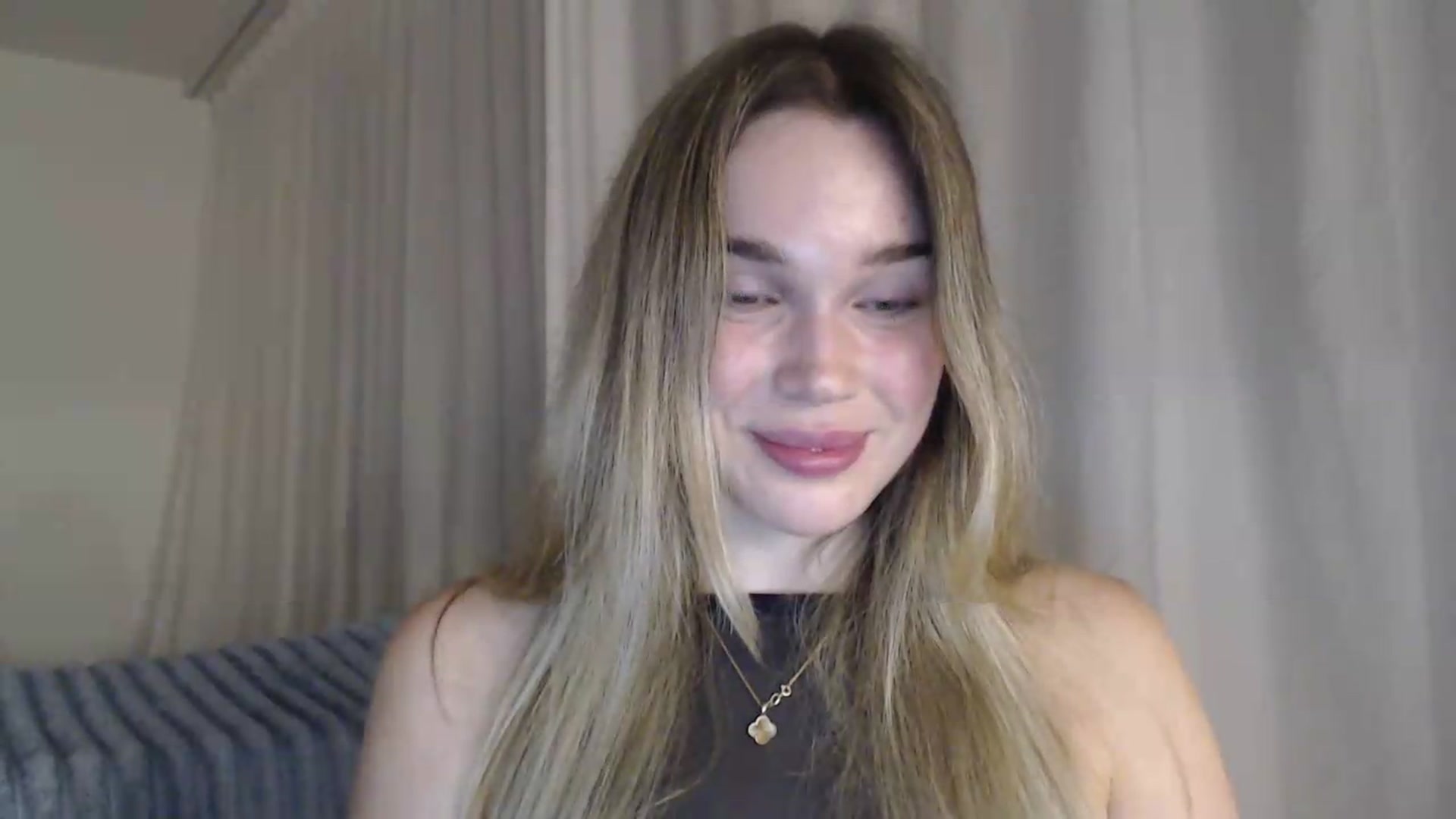 Gallery image thumbnail from Ooh_Cassie's myfreecams stream on, 07/17/2026, 20:38 image 13 of 20