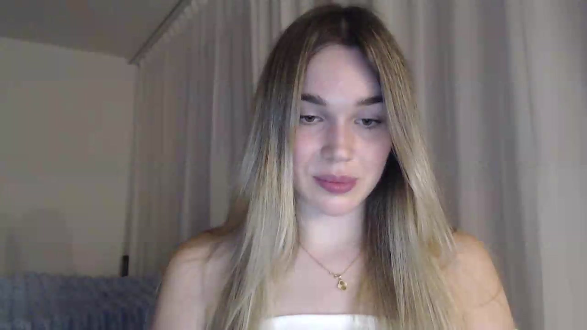 Gallery image thumbnail from Ooh_Cassie's myfreecams stream on, 07/20/2026, 19:35 image 12 of 20