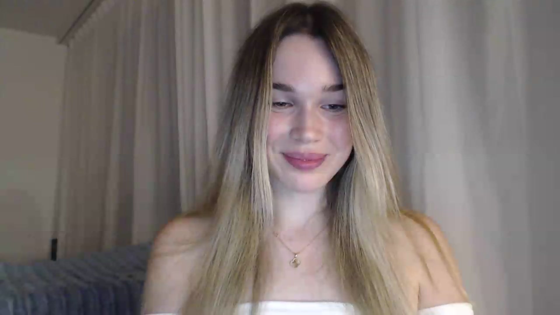 Gallery image thumbnail from Ooh_Cassie's myfreecams stream on, 07/20/2026, 22:13 image 15 of 20