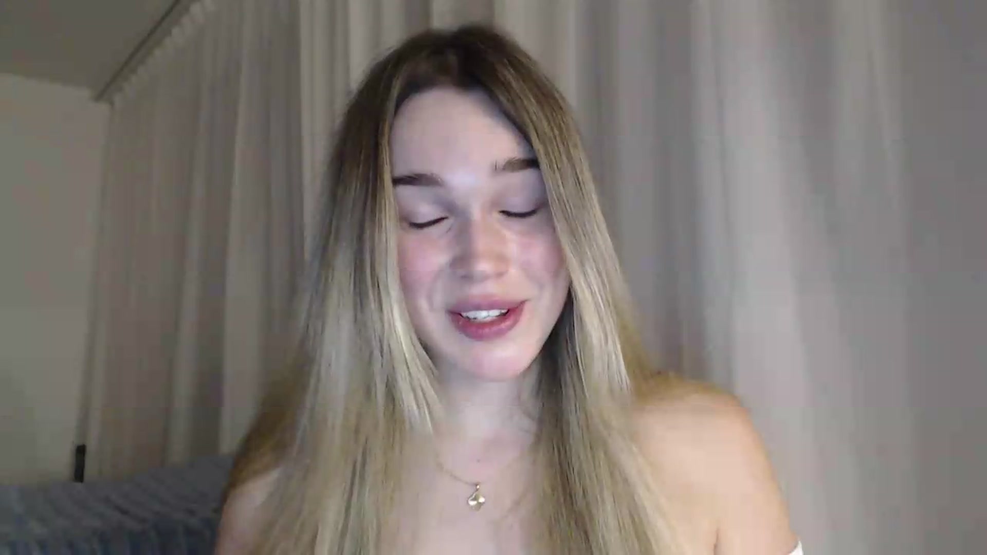 Gallery image thumbnail from Ooh_Cassie's myfreecams stream on, 07/20/2026, 22:13 image 18 of 20