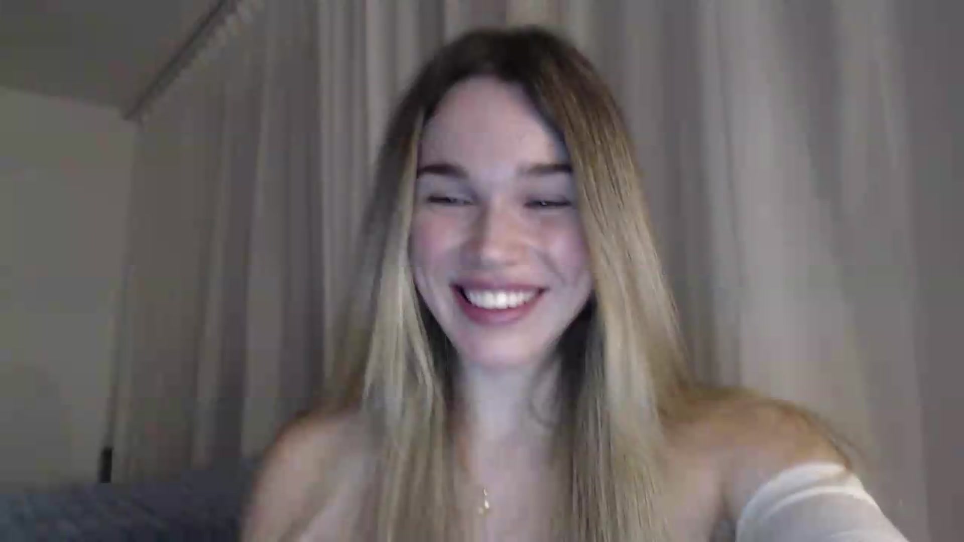 Gallery image thumbnail from Ooh_Cassie's myfreecams stream on, 07/20/2026, 22:13 image 17 of 20