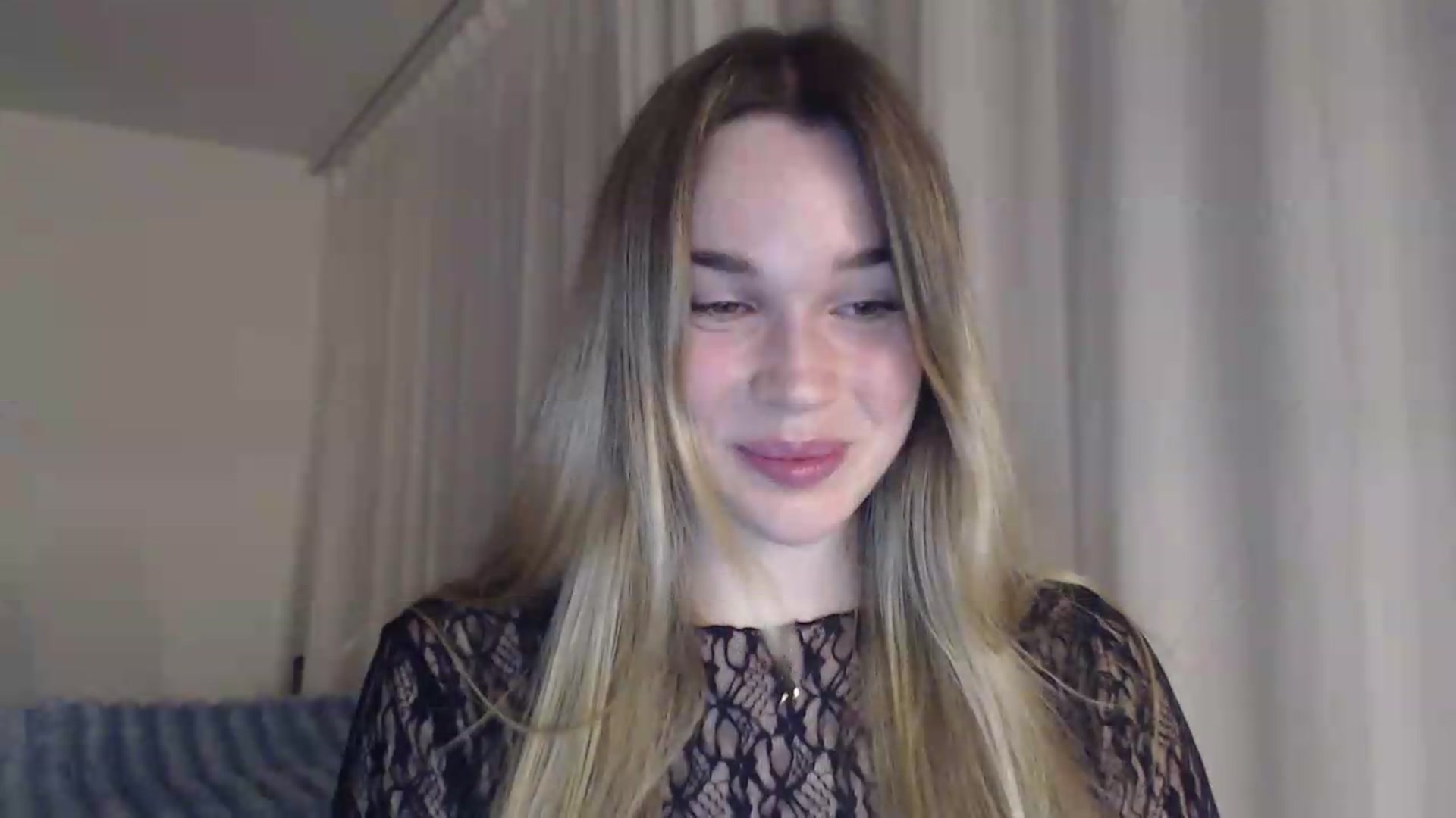 Gallery image thumbnail from Ooh_Cassie's myfreecams stream on, 07/21/2026, 20:32 image 7 of 20