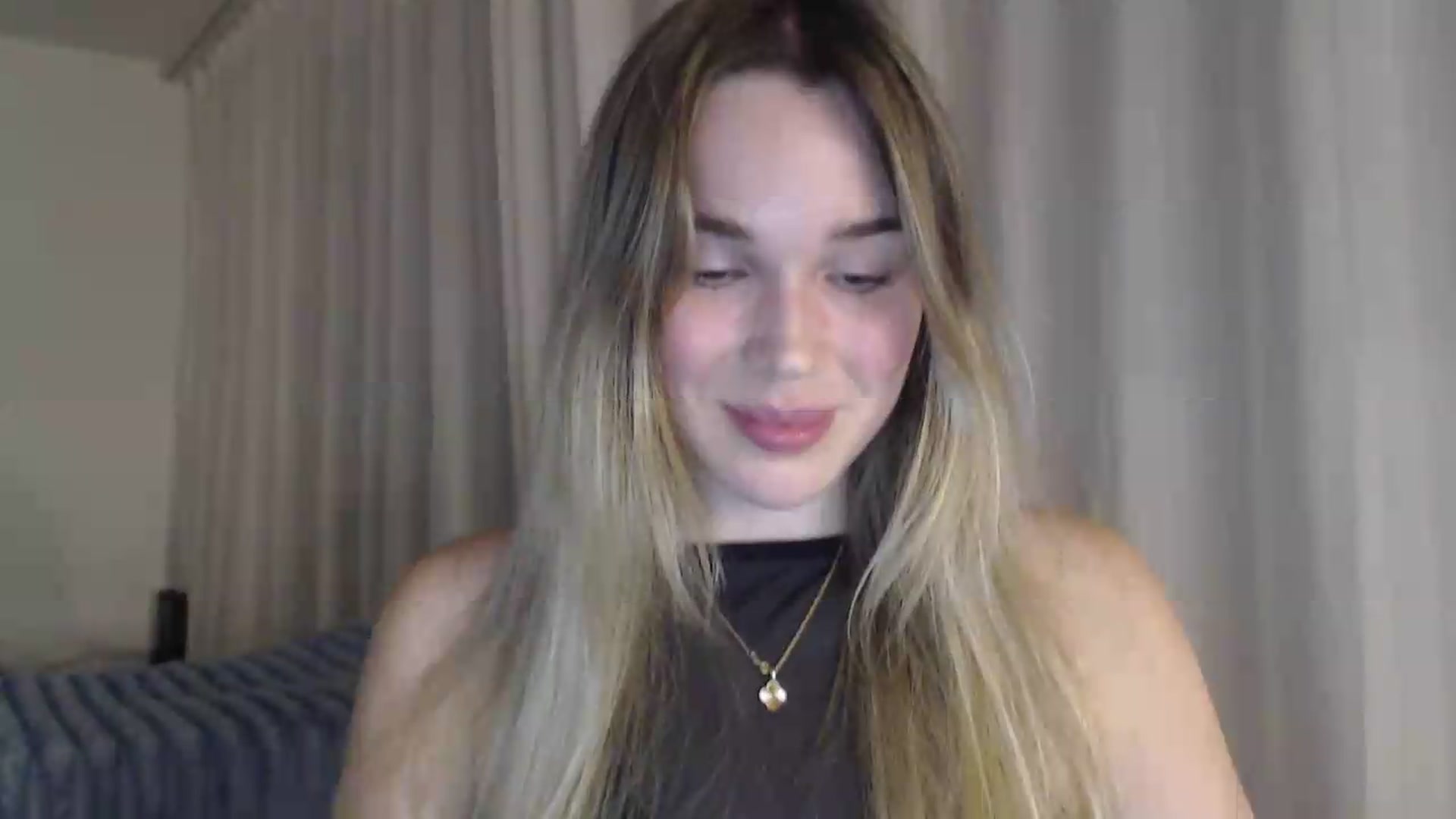 Gallery image thumbnail from Ooh_Cassie's myfreecams stream on, 07/23/2026, 21:11 image 7 of 20