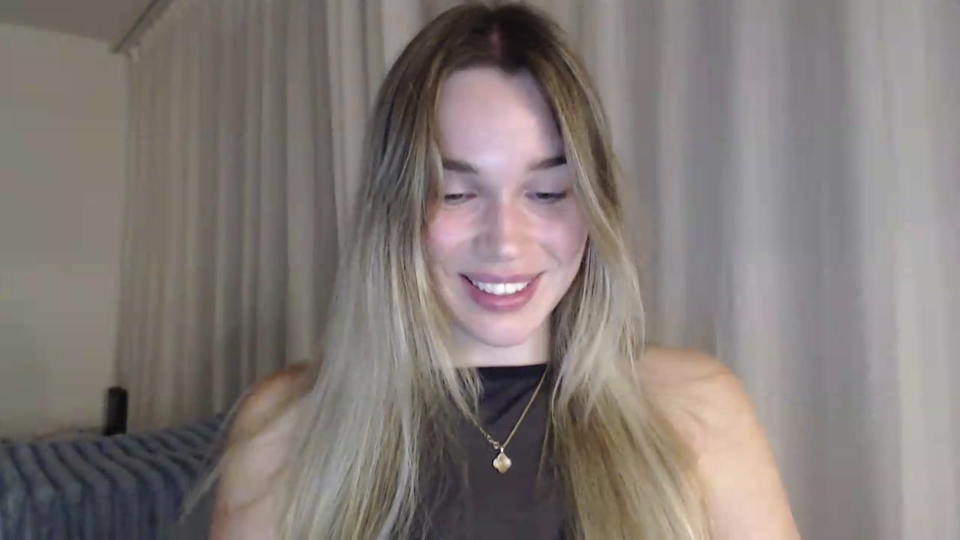 Gallery image thumbnail from Ooh_Cassie's myfreecams stream on, 07/23/2026, 21:11 image 10 of 20