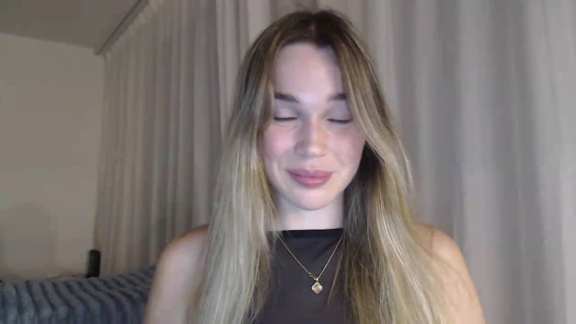Gallery image thumbnail from Ooh_Cassie's myfreecams stream on, 07/23/2026, 21:11 image 2 of 20