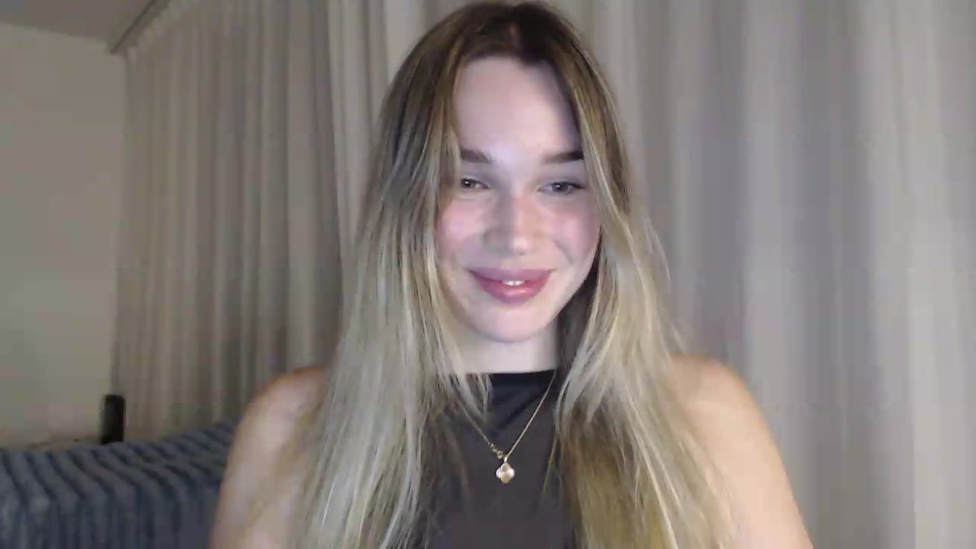 Gallery image thumbnail from Ooh_Cassie's myfreecams stream on, 07/23/2026, 21:11 image 9 of 20