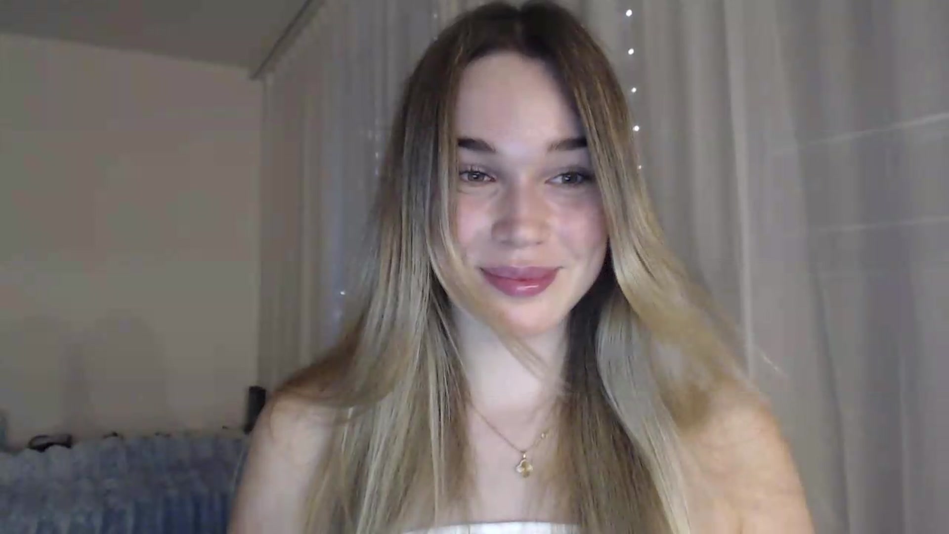 Gallery image thumbnail from Ooh_Cassie's myfreecams stream on, 07/28/2026, 18:36 image 11 of 20