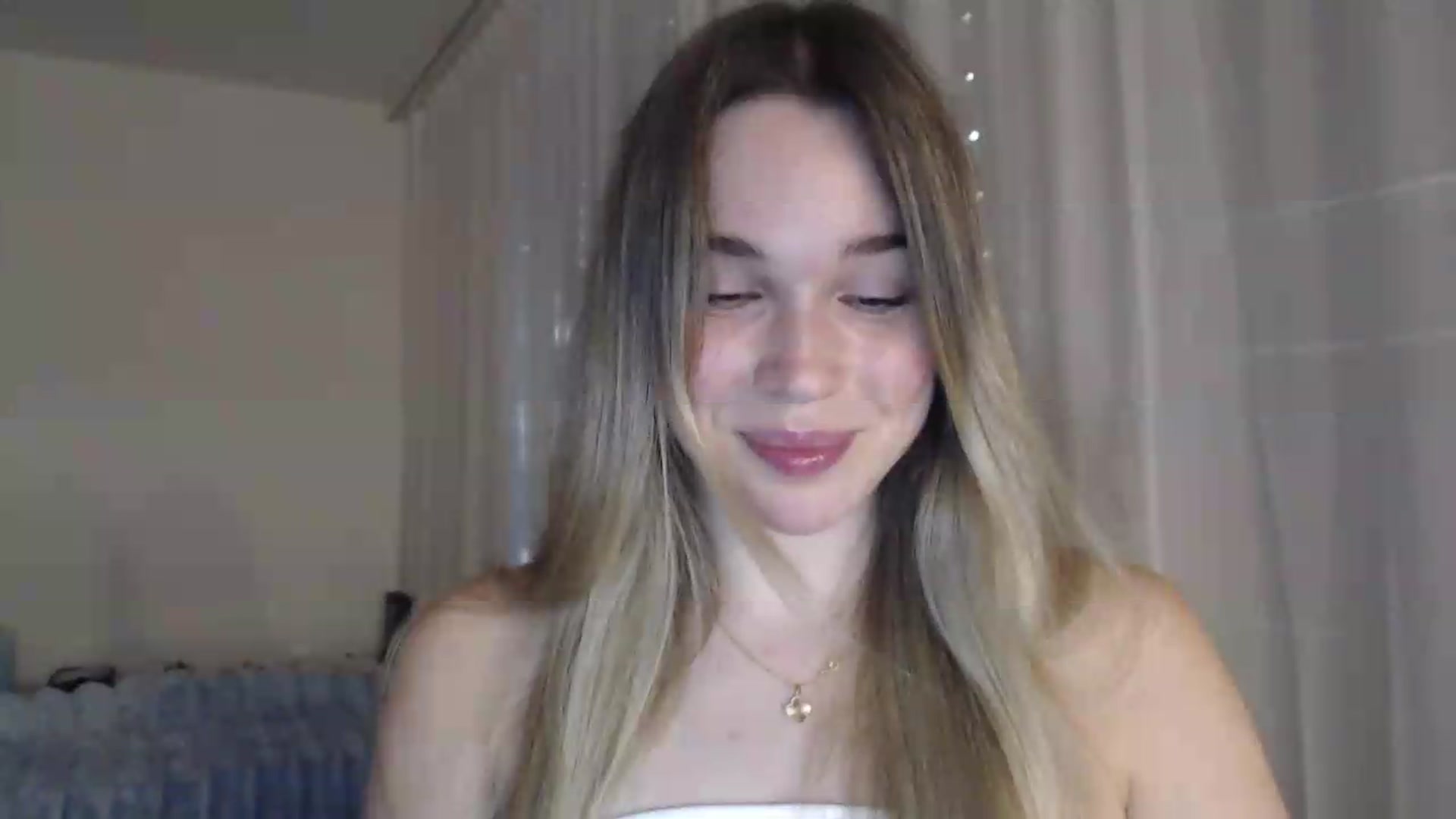 Gallery image thumbnail from Ooh_Cassie's myfreecams stream on, 07/28/2026, 18:36 image 14 of 20