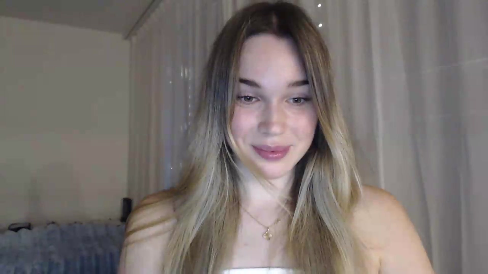 Gallery image thumbnail from Ooh_Cassie's myfreecams stream on, 07/28/2026, 18:36 image 19 of 20
