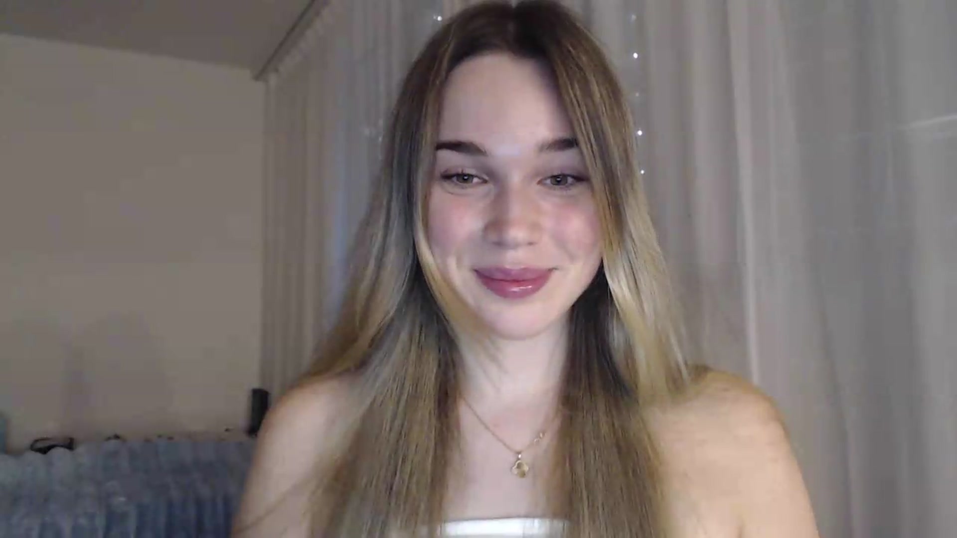 Gallery image thumbnail from Ooh_Cassie's myfreecams stream on, 07/28/2026, 18:36 image 3 of 20