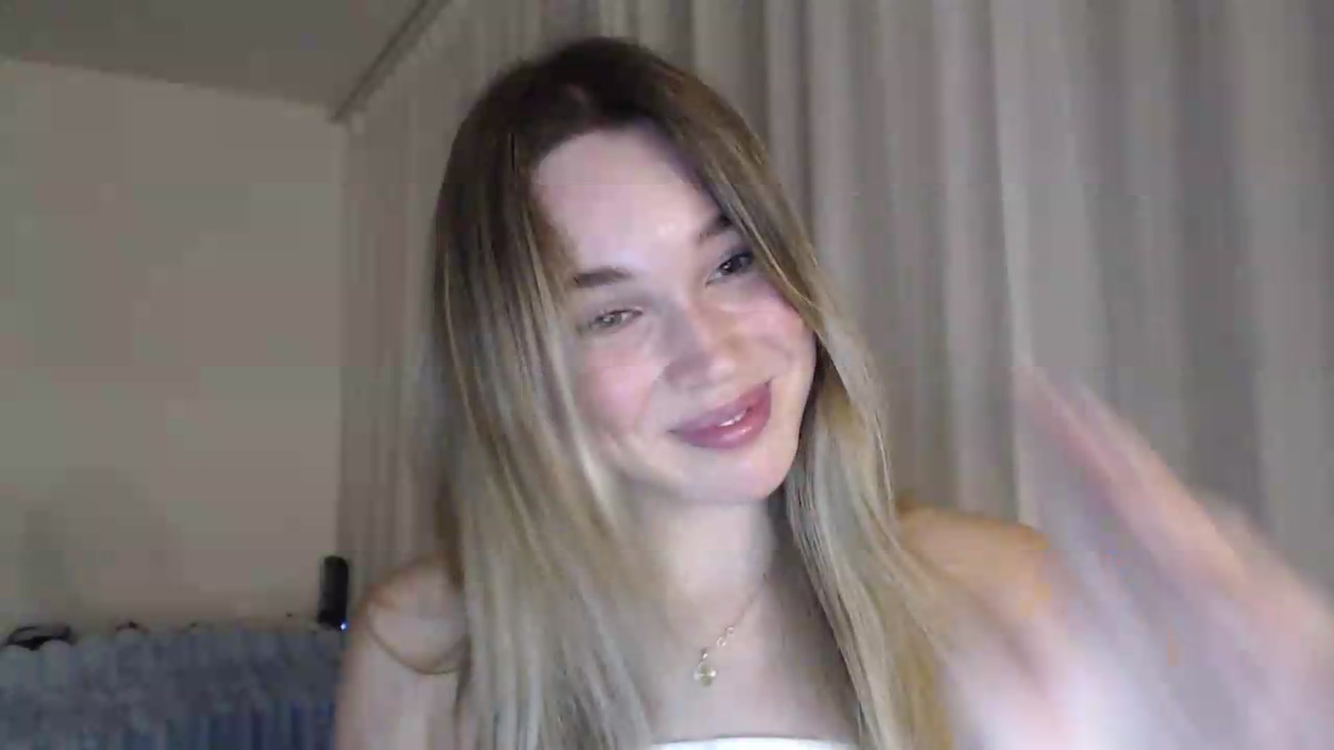 Gallery image thumbnail from Ooh_Cassie's myfreecams stream on, 07/28/2026, 20:00 image 7 of 20