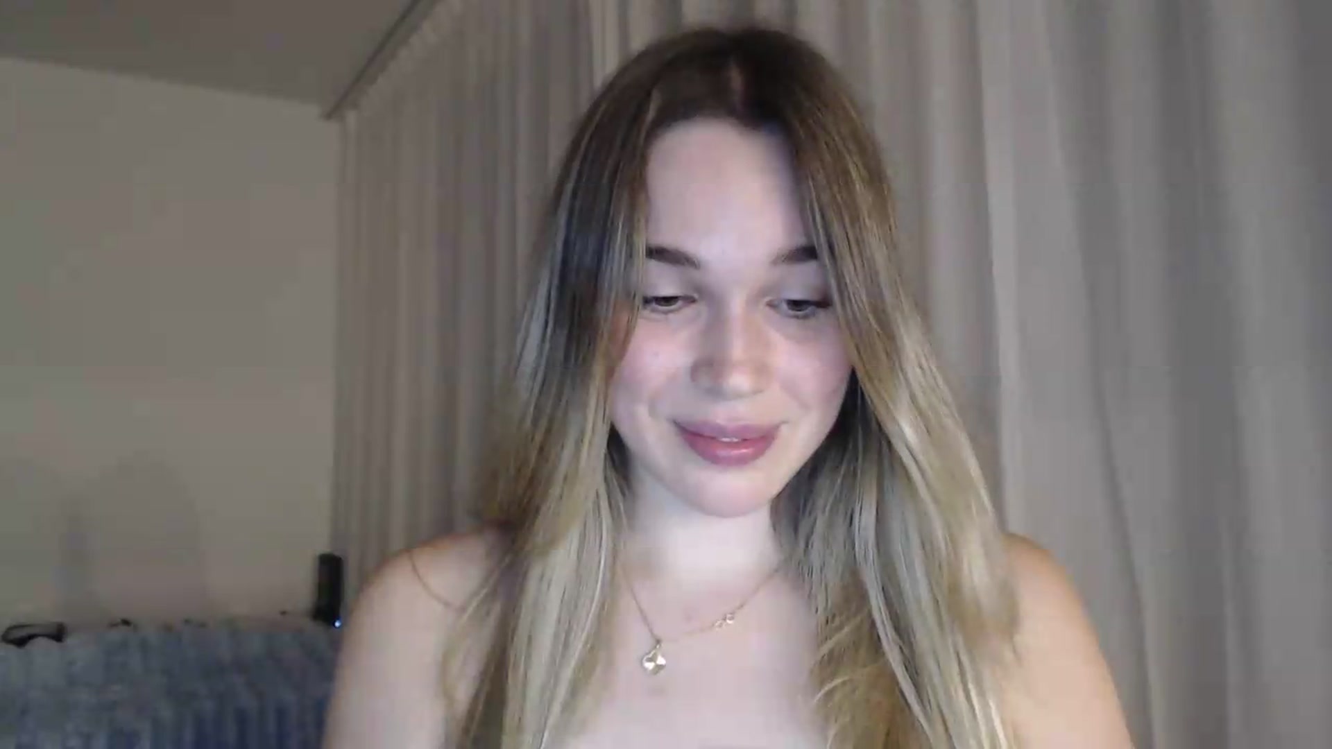 Gallery image thumbnail from Ooh_Cassie's myfreecams stream on, 07/28/2026, 20:00 image 17 of 20