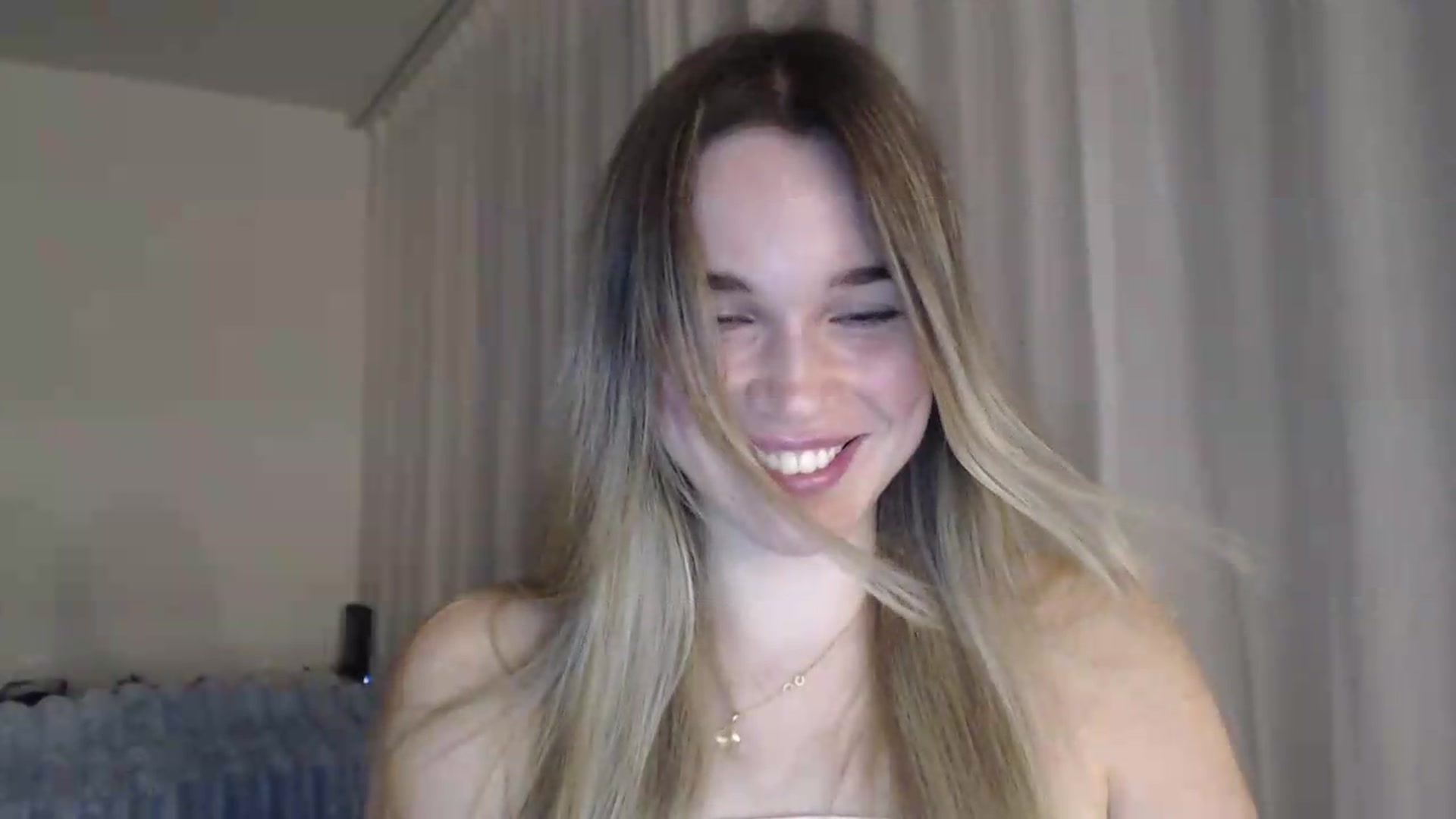 Gallery image thumbnail from Ooh_Cassie's myfreecams stream on, 07/28/2026, 20:00 image 10 of 20