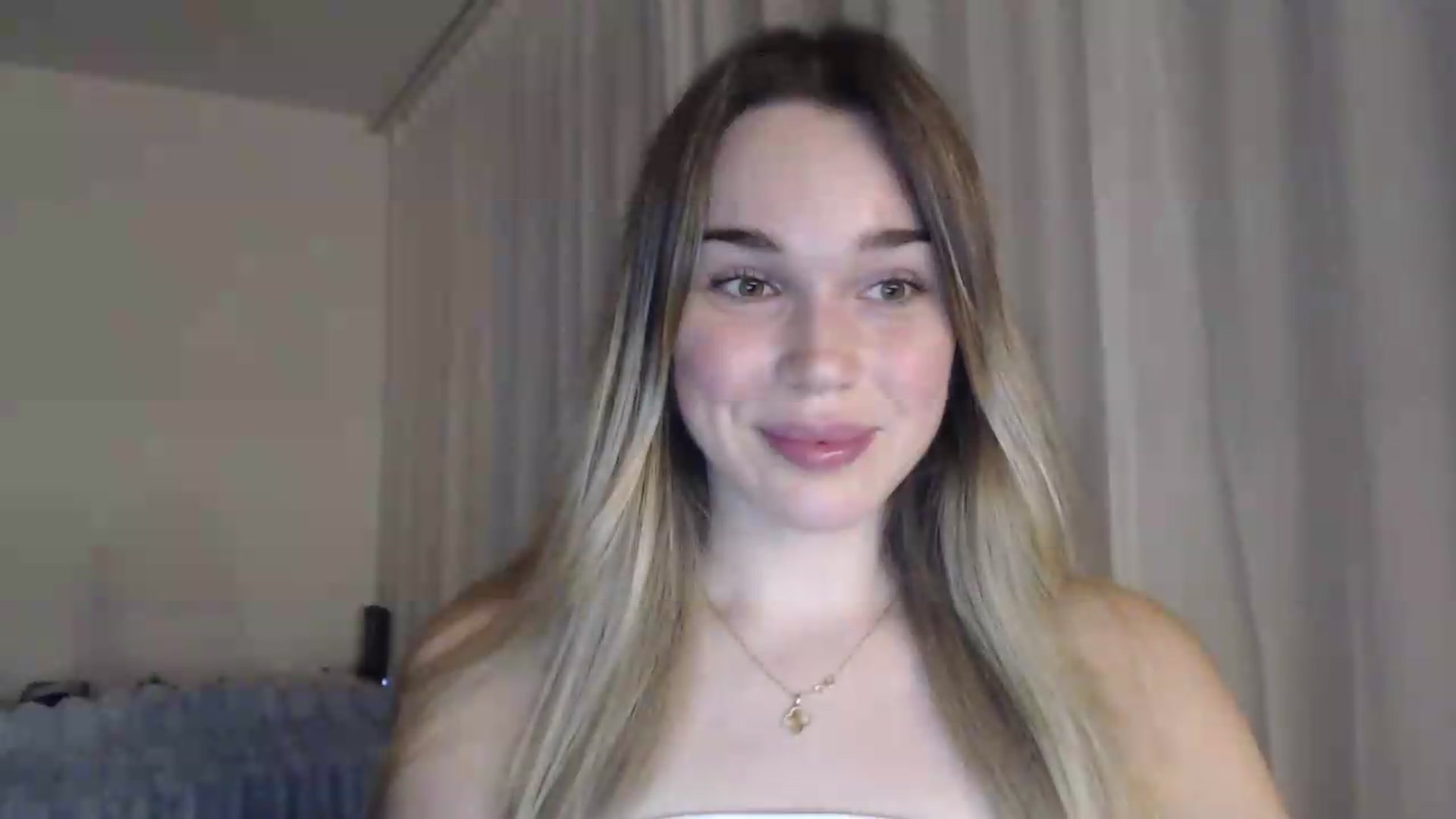 Gallery image thumbnail from Ooh_Cassie's myfreecams stream on, 07/28/2026, 20:00 image 6 of 20
