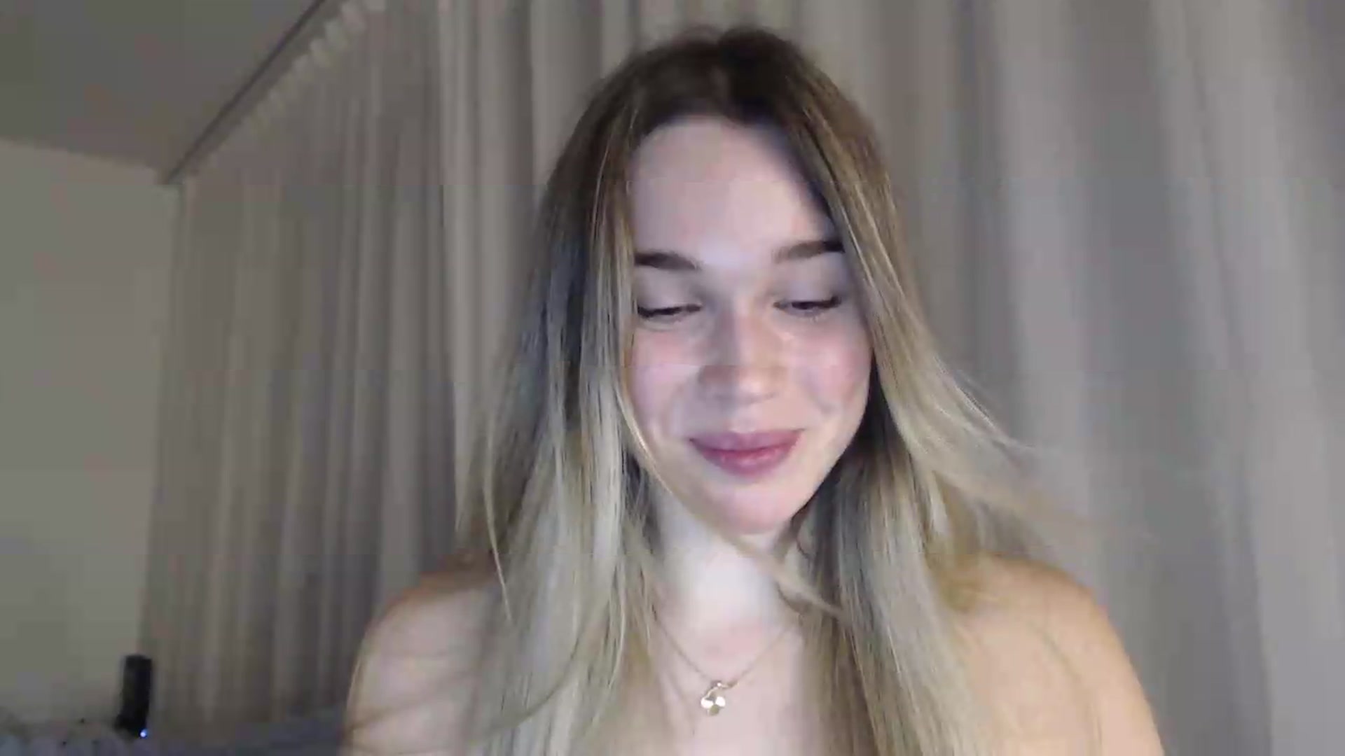 Gallery image thumbnail from Ooh_Cassie's myfreecams stream on, 07/28/2026, 20:22 image 11 of 20