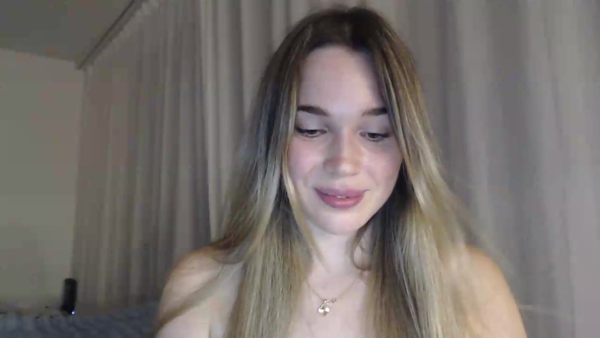 Gallery image thumbnail from Ooh_Cassie's myfreecams stream on, 07/28/2026, 20:22 image 18 of 20