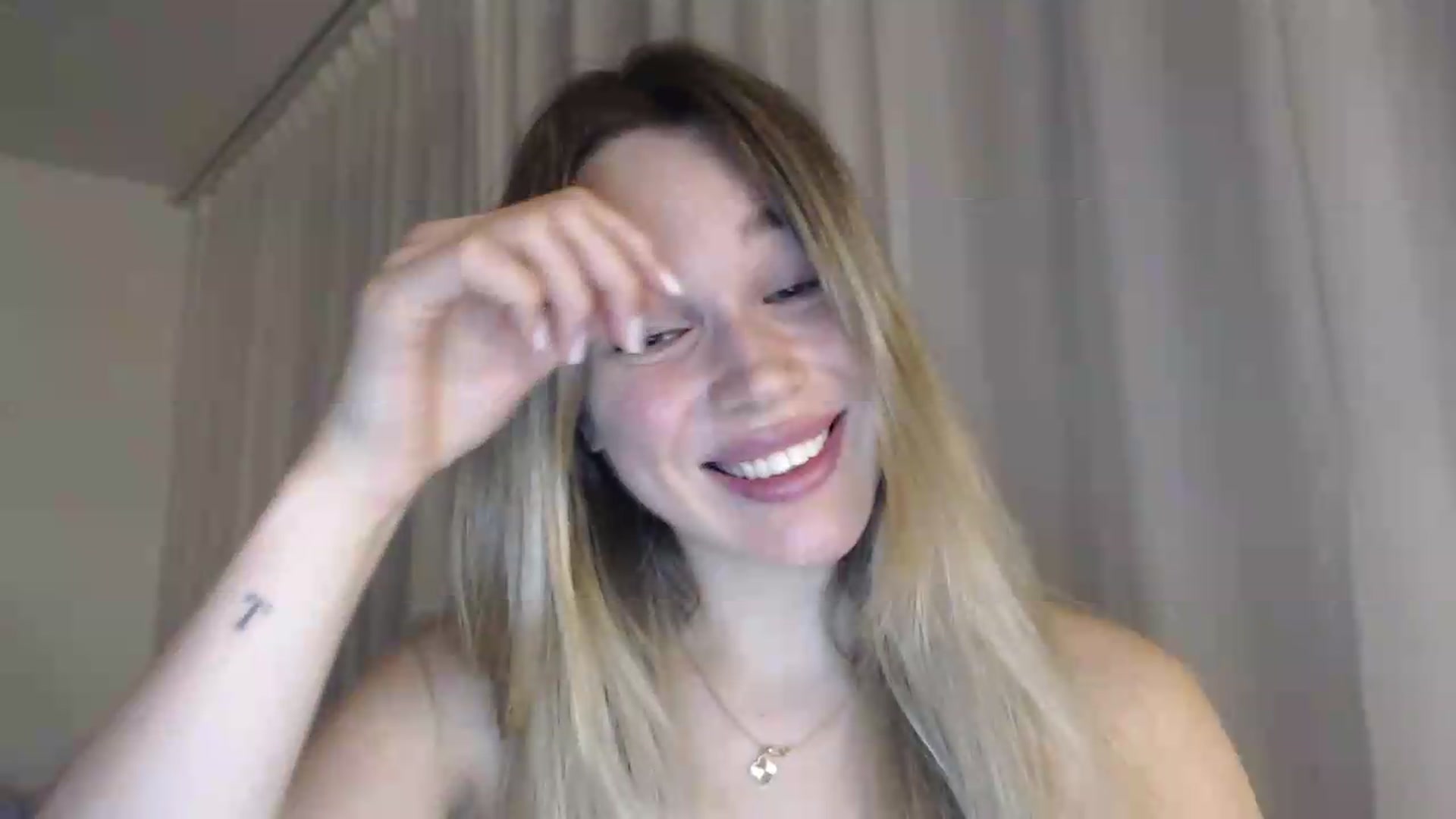 Gallery image thumbnail from Ooh_Cassie's myfreecams stream on, 07/28/2026, 20:22 image 13 of 20