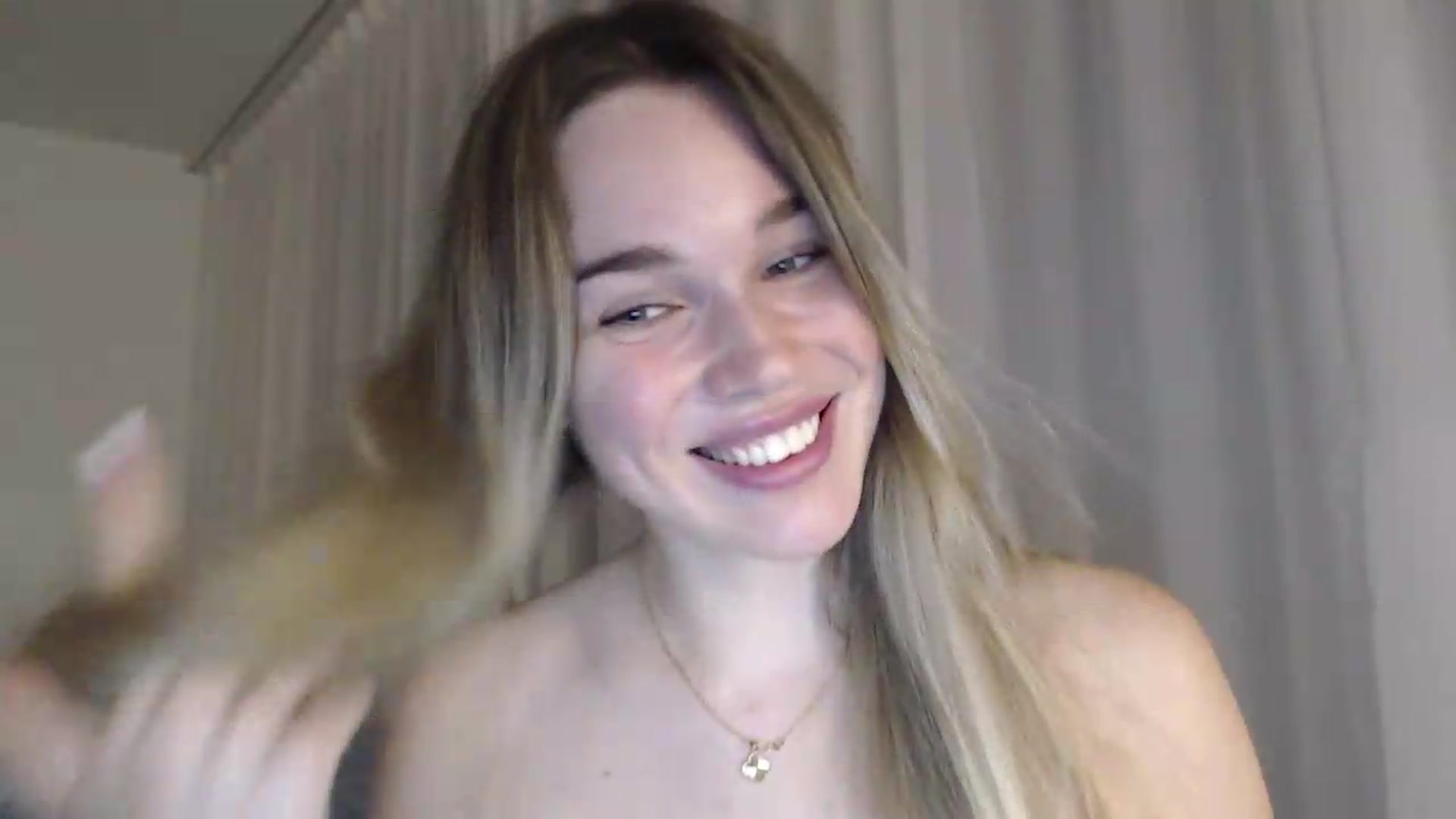 Gallery image thumbnail from Ooh_Cassie's myfreecams stream on, 07/28/2026, 20:22 image 15 of 20