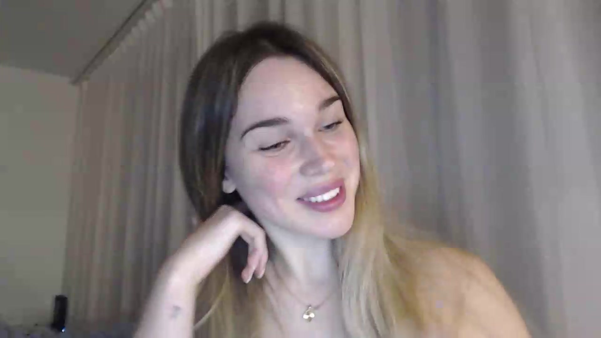 Gallery image thumbnail from Ooh_Cassie's myfreecams stream on, 07/28/2026, 20:22 image 12 of 20