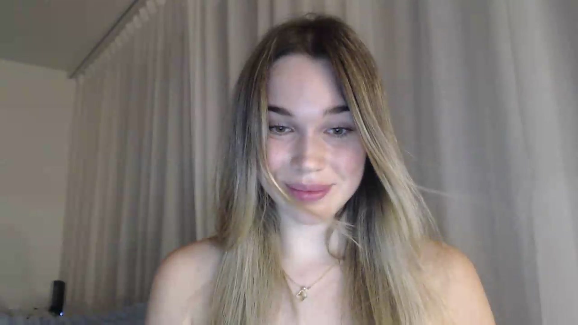 Gallery image thumbnail from Ooh_Cassie's myfreecams stream on, 07/28/2026, 20:22 image 7 of 20