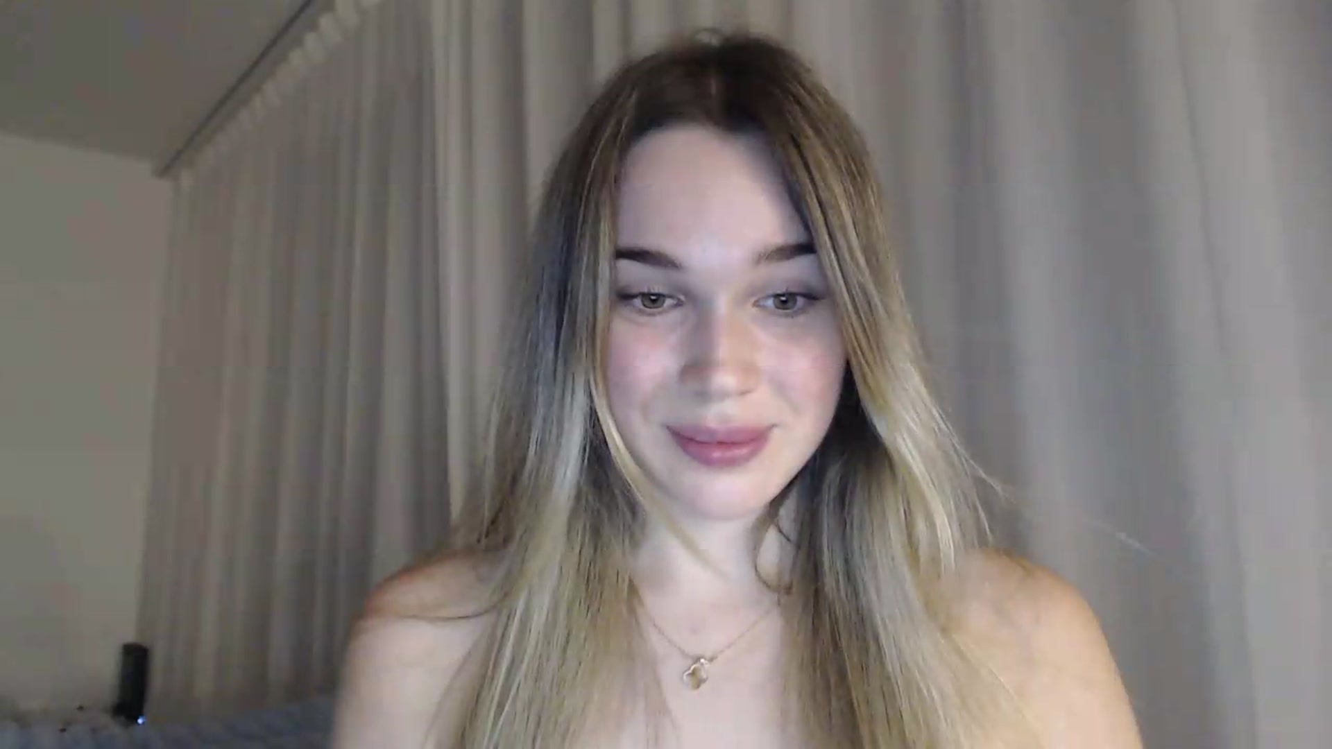 Gallery image thumbnail from Ooh_Cassie's myfreecams stream on, 07/28/2026, 20:22 image 8 of 20