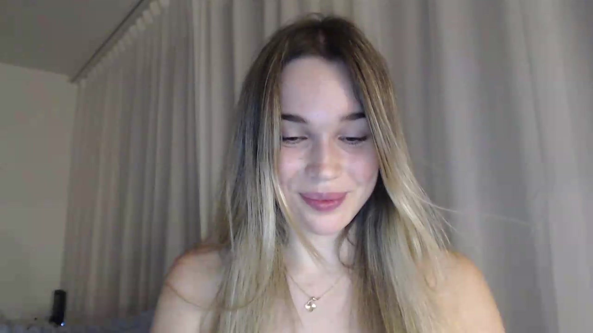 Gallery image thumbnail from Ooh_Cassie's myfreecams stream on, 07/28/2026, 20:22 image 9 of 20