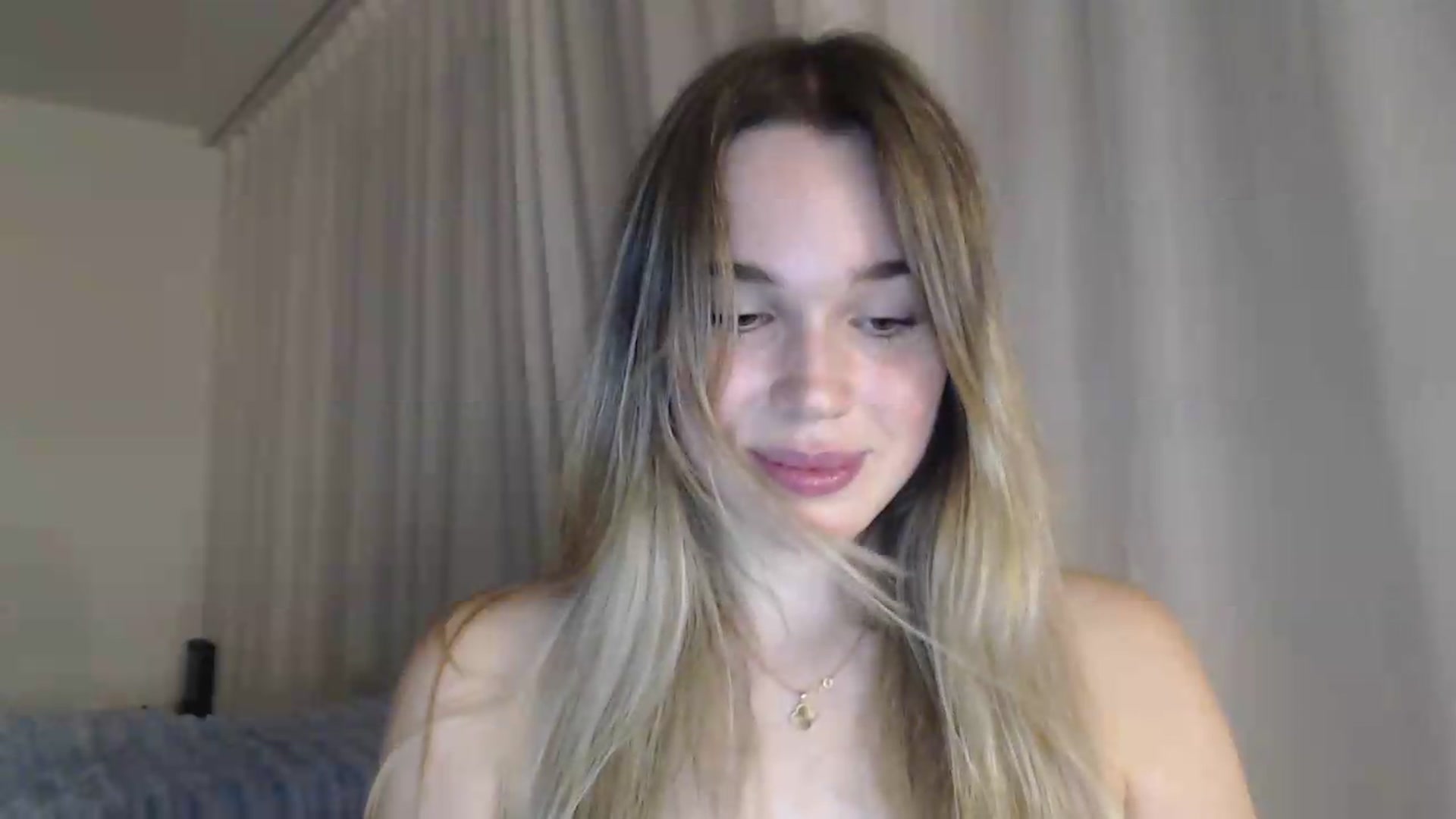 Gallery image thumbnail from Ooh_Cassie's myfreecams stream on, 07/28/2026, 21:27 image 12 of 20