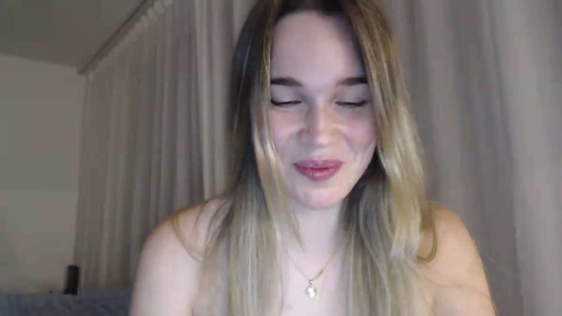 Gallery image thumbnail from Ooh_Cassie's myfreecams stream on, 07/28/2026, 21:27 image 8 of 20