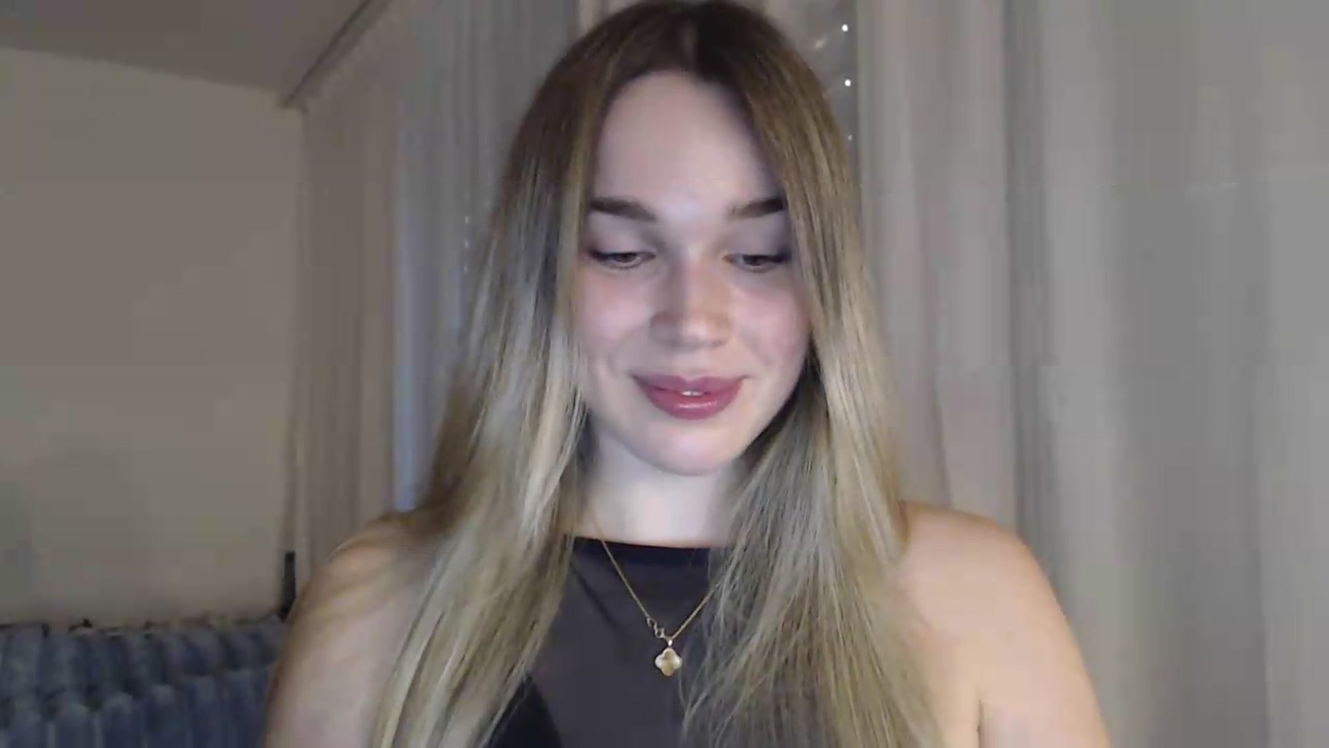 Gallery image thumbnail from Ooh_Cassie's myfreecams stream on, 07/29/2026, 18:19 image 8 of 20