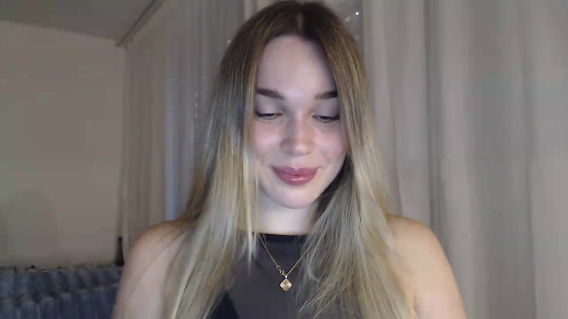 Gallery image thumbnail from Ooh_Cassie's myfreecams stream on, 07/29/2026, 18:19 image 12 of 20