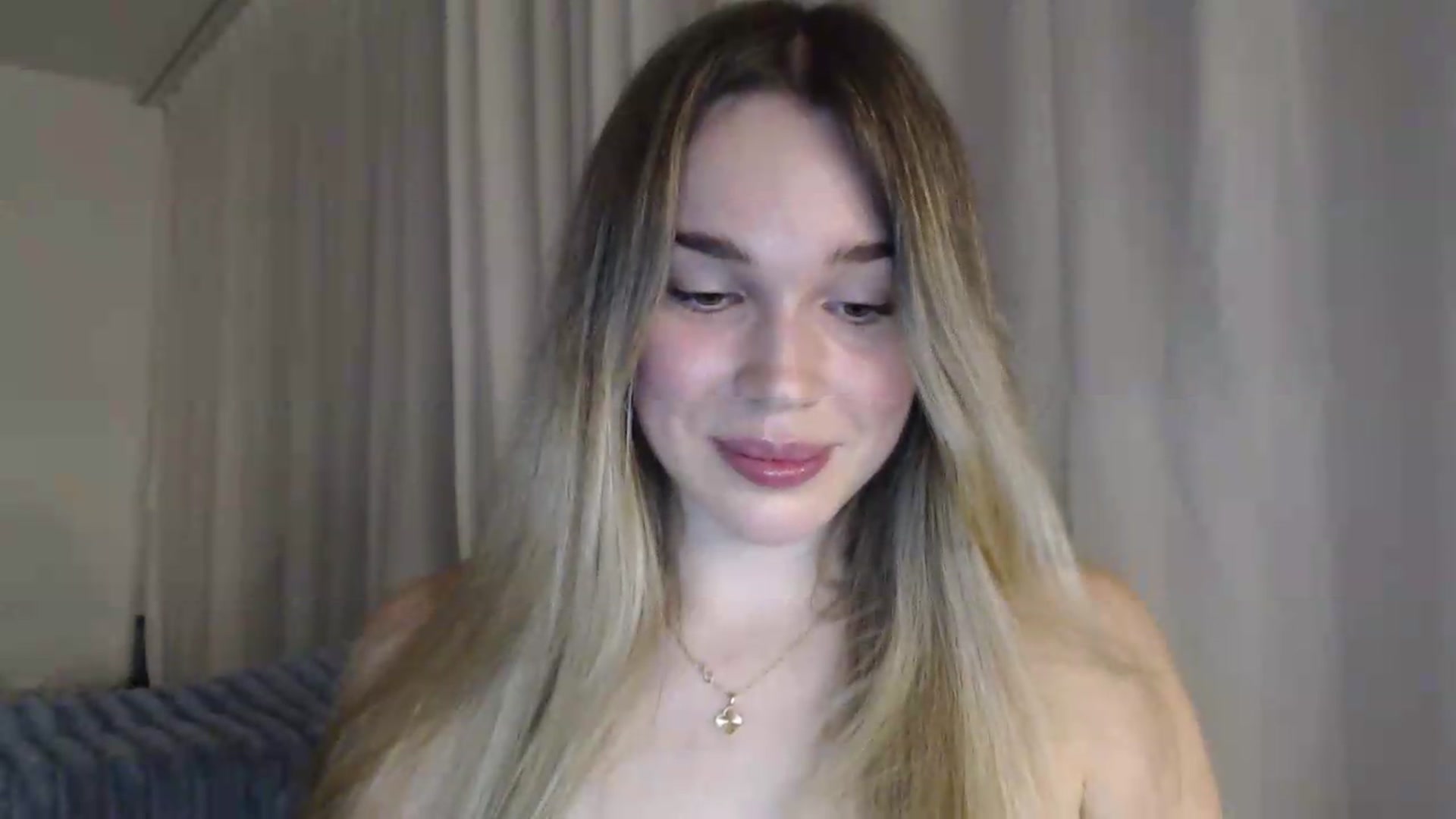 Gallery image thumbnail from Ooh_Cassie's myfreecams stream on, 07/29/2026, 22:00 image 13 of 20