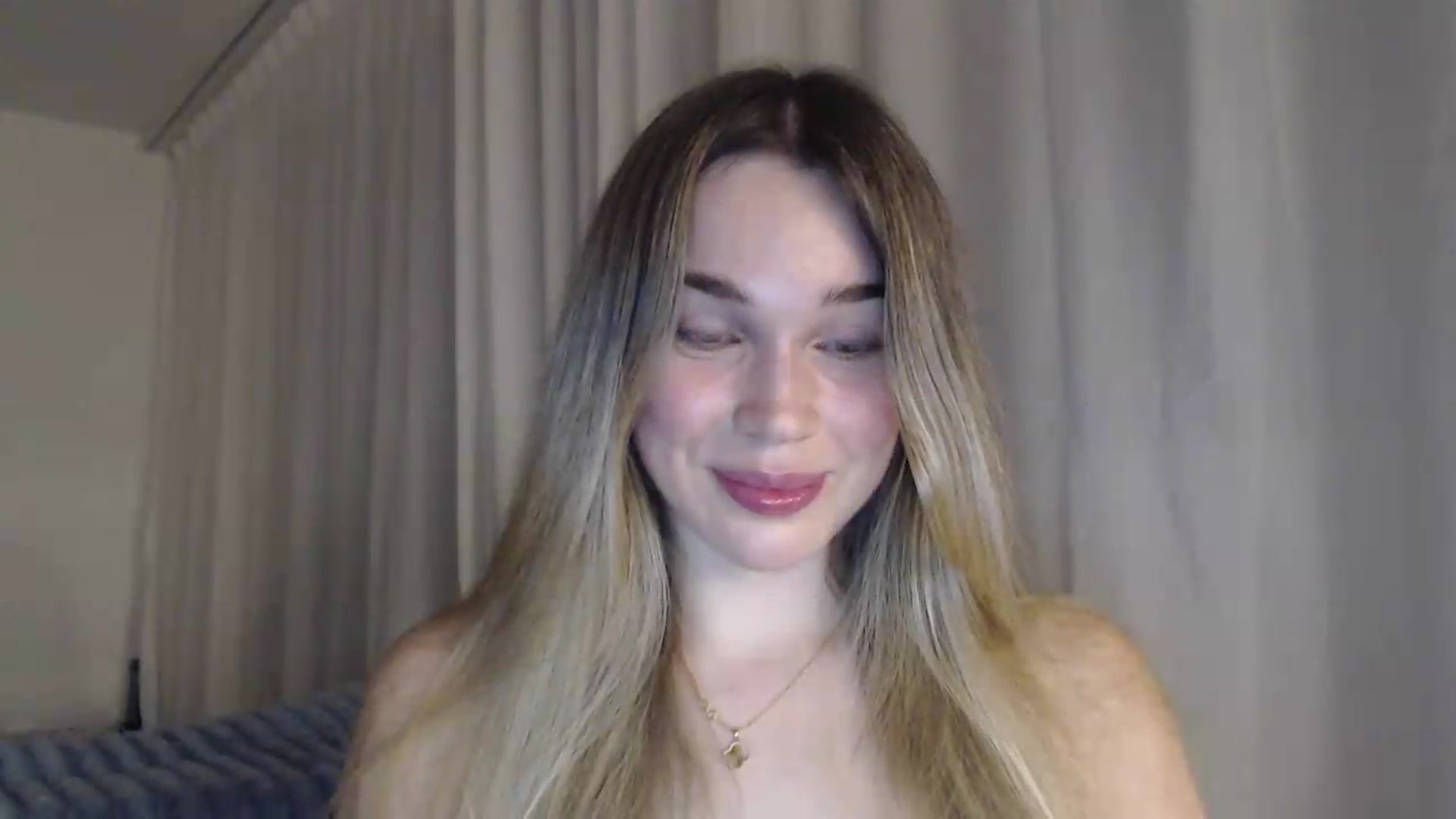Gallery image thumbnail from Ooh_Cassie's myfreecams stream on, 07/29/2026, 22:00 image 2 of 20