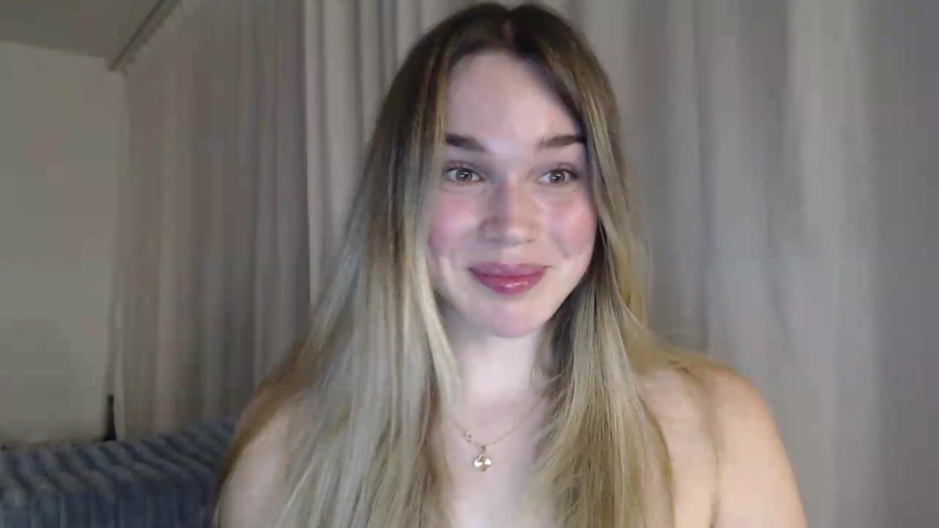 Gallery image thumbnail from Ooh_Cassie's myfreecams stream on, 07/29/2026, 22:00 image 11 of 20
