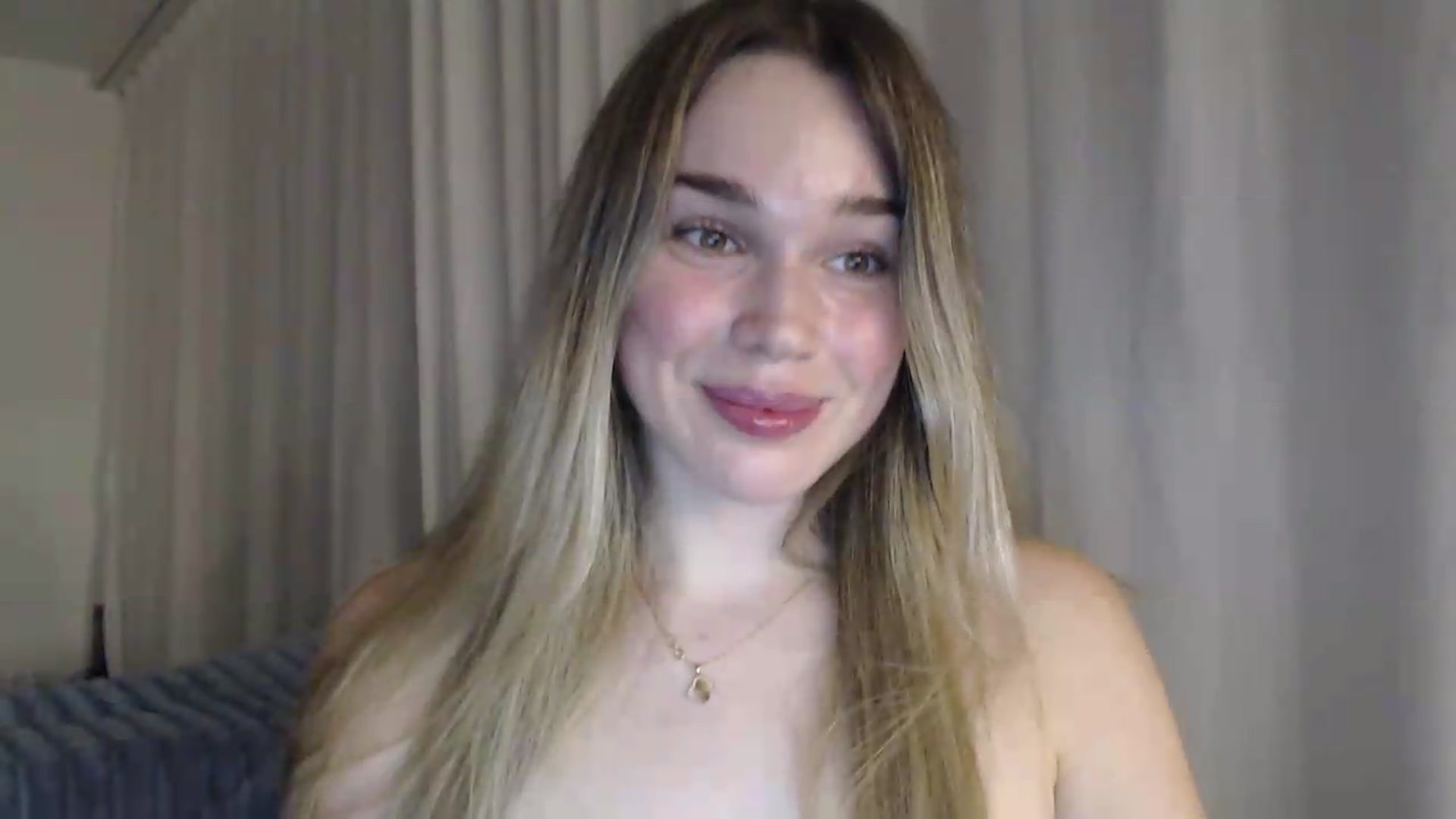 Gallery image thumbnail from Ooh_Cassie's myfreecams stream on, 07/29/2026, 22:00 image 18 of 20