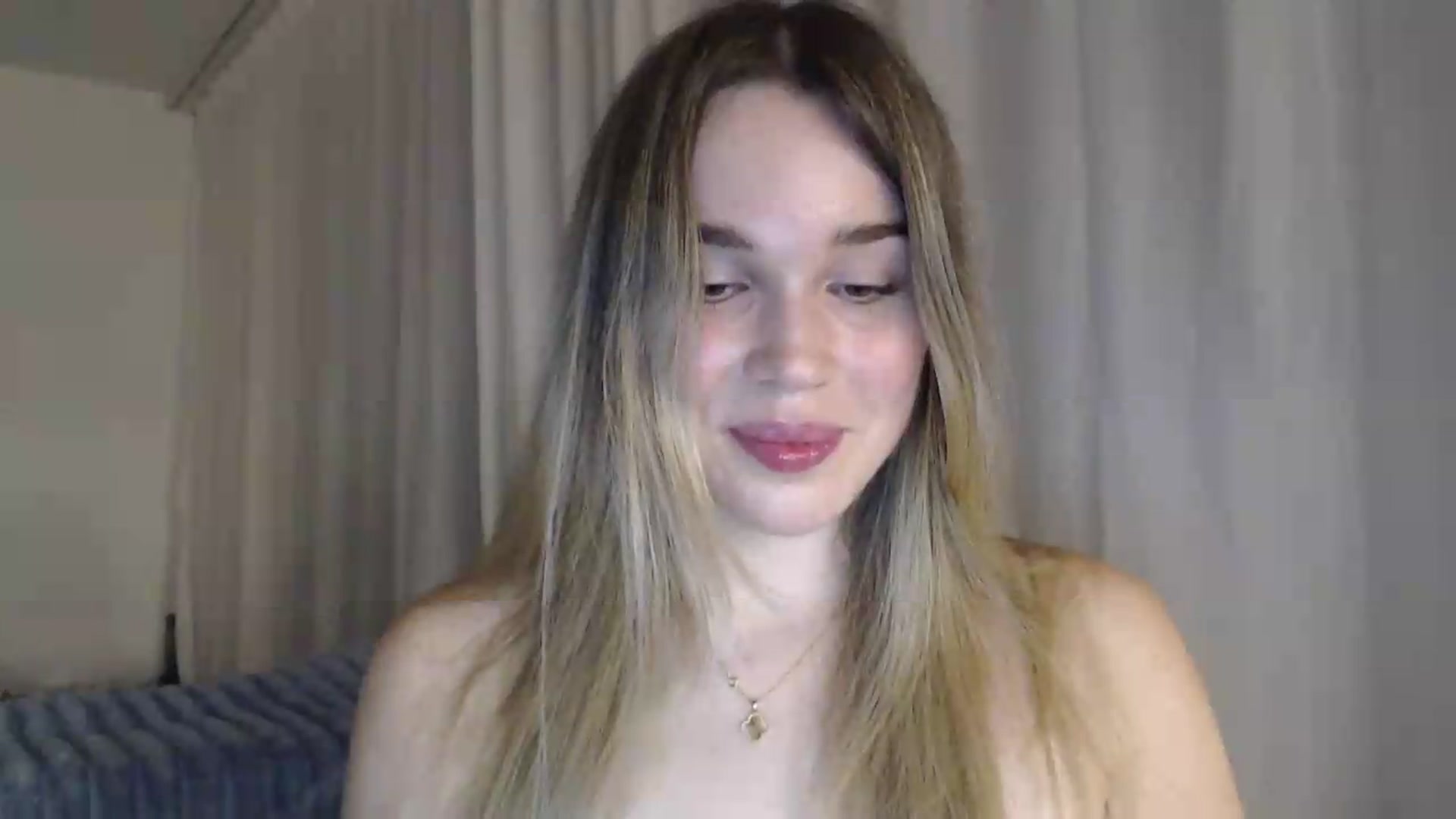Gallery image thumbnail from Ooh_Cassie's myfreecams stream on, 07/29/2026, 22:00 image 4 of 20