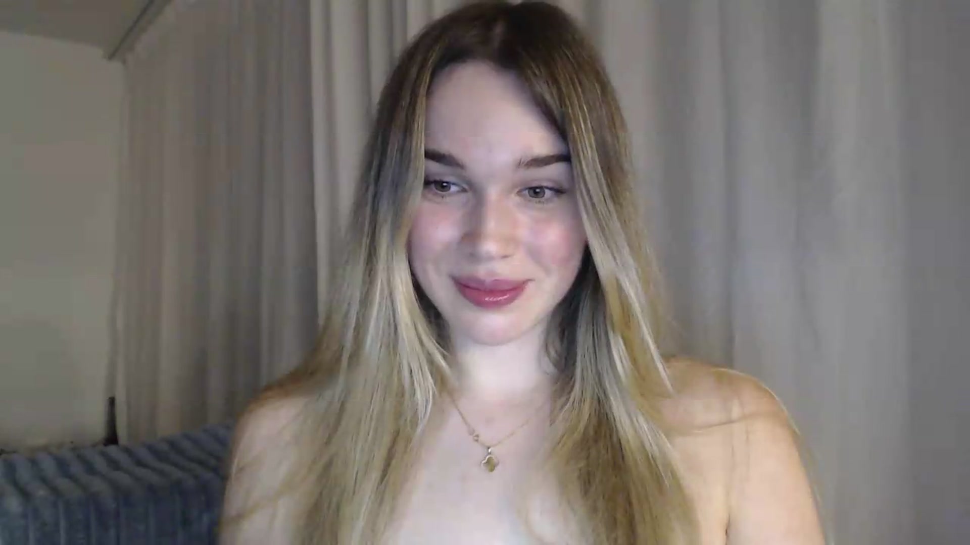 Gallery image thumbnail from Ooh_Cassie's myfreecams stream on, 07/29/2026, 22:00 image 8 of 20