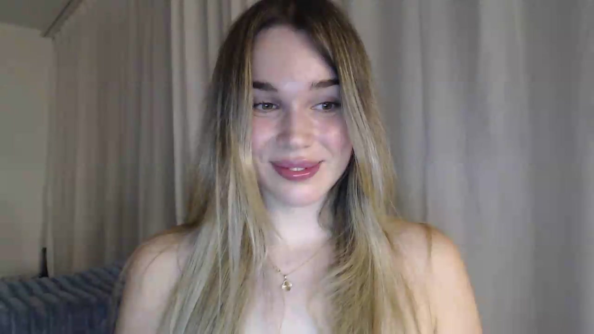 Gallery image thumbnail from Ooh_Cassie's myfreecams stream on, 07/29/2026, 22:00 image 16 of 20
