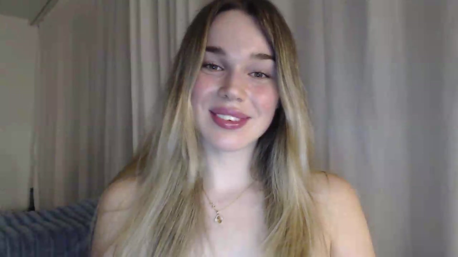 Gallery image thumbnail from Ooh_Cassie's myfreecams stream on, 07/29/2026, 22:00 image 20 of 20