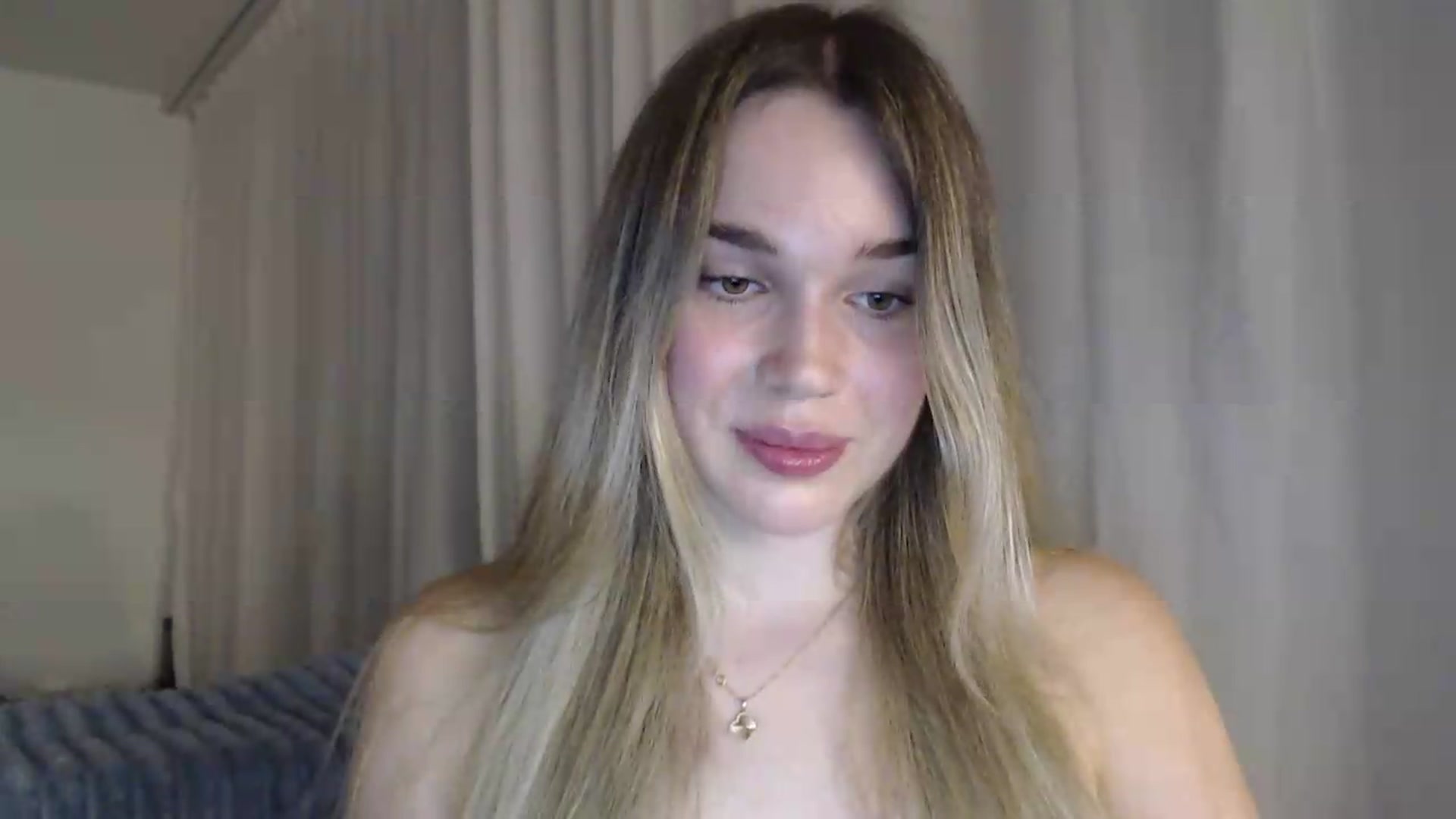 Gallery image thumbnail from Ooh_Cassie's myfreecams stream on, 07/29/2026, 22:00 image 6 of 20
