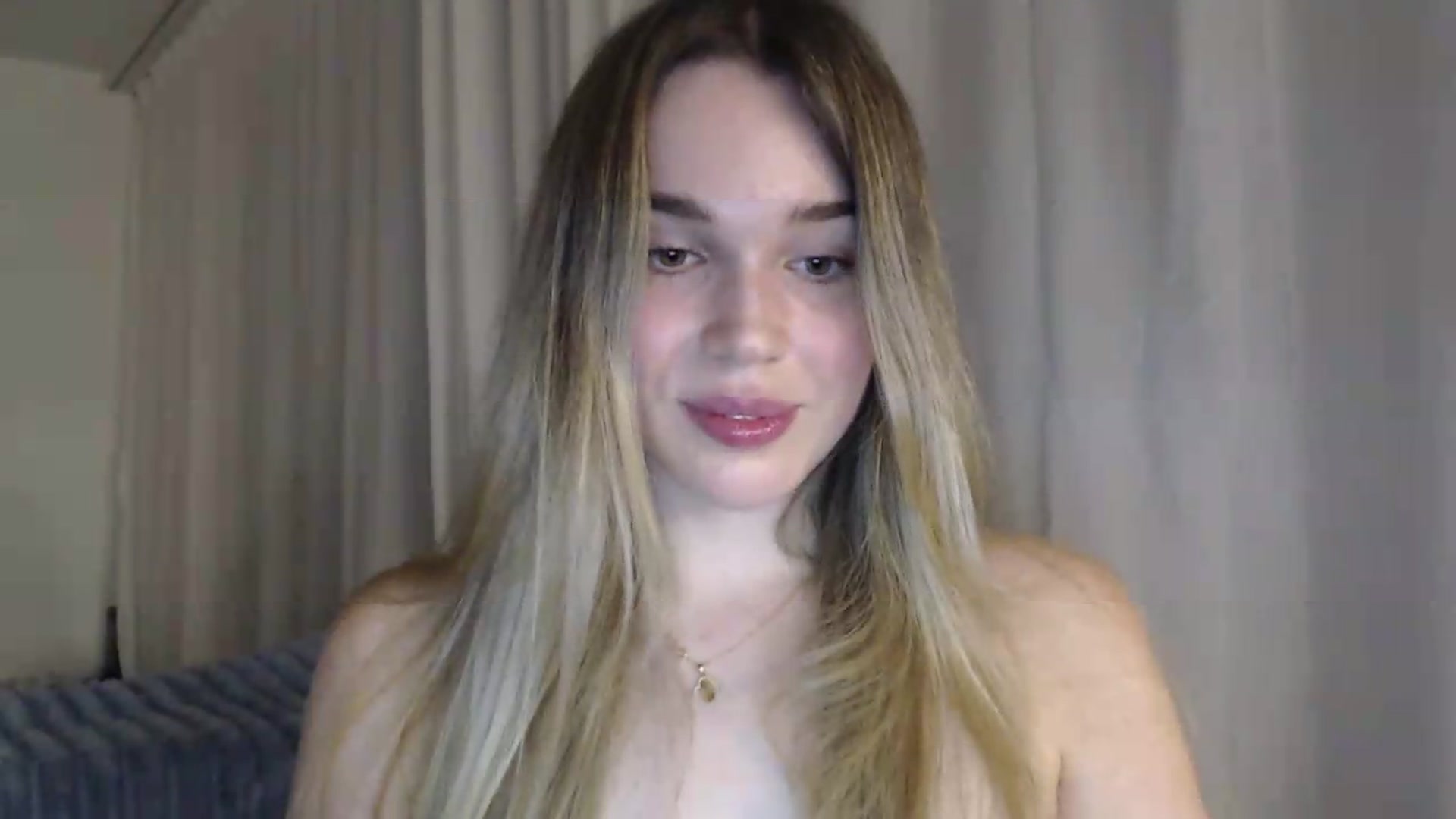 Gallery image thumbnail from Ooh_Cassie's myfreecams stream on, 07/29/2026, 22:00 image 15 of 20
