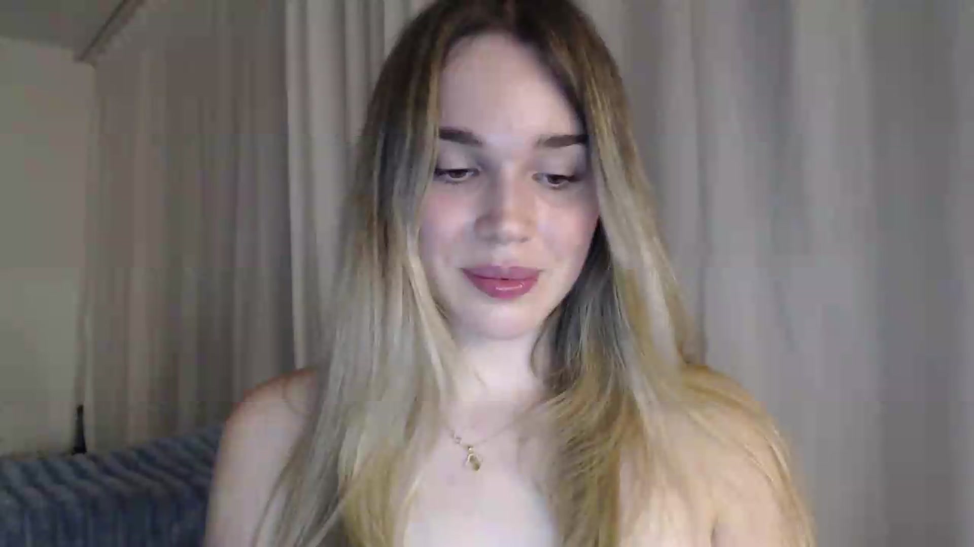 Gallery image thumbnail from Ooh_Cassie's myfreecams stream on, 07/29/2026, 22:00 image 14 of 20
