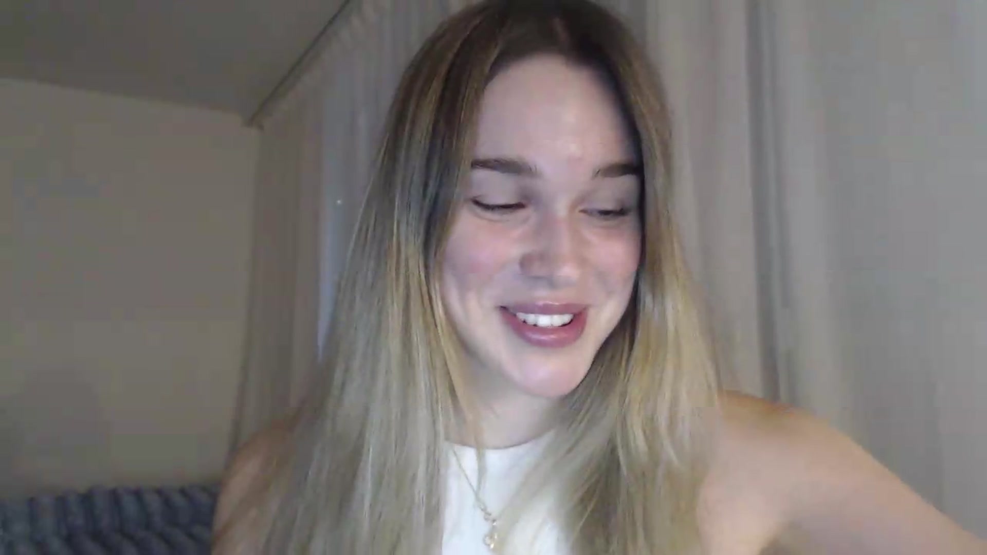 Gallery image thumbnail from Ooh_Cassie's myfreecams stream on, 07/30/2026, 17:34 image 5 of 20