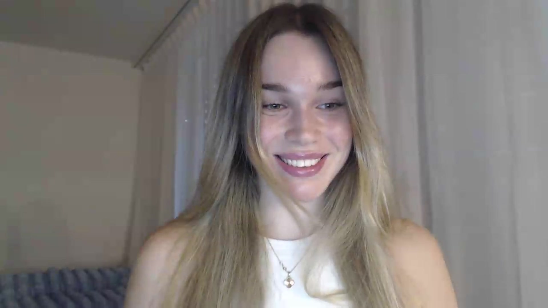 Gallery image thumbnail from Ooh_Cassie's myfreecams stream on, 07/30/2026, 17:34 image 2 of 20