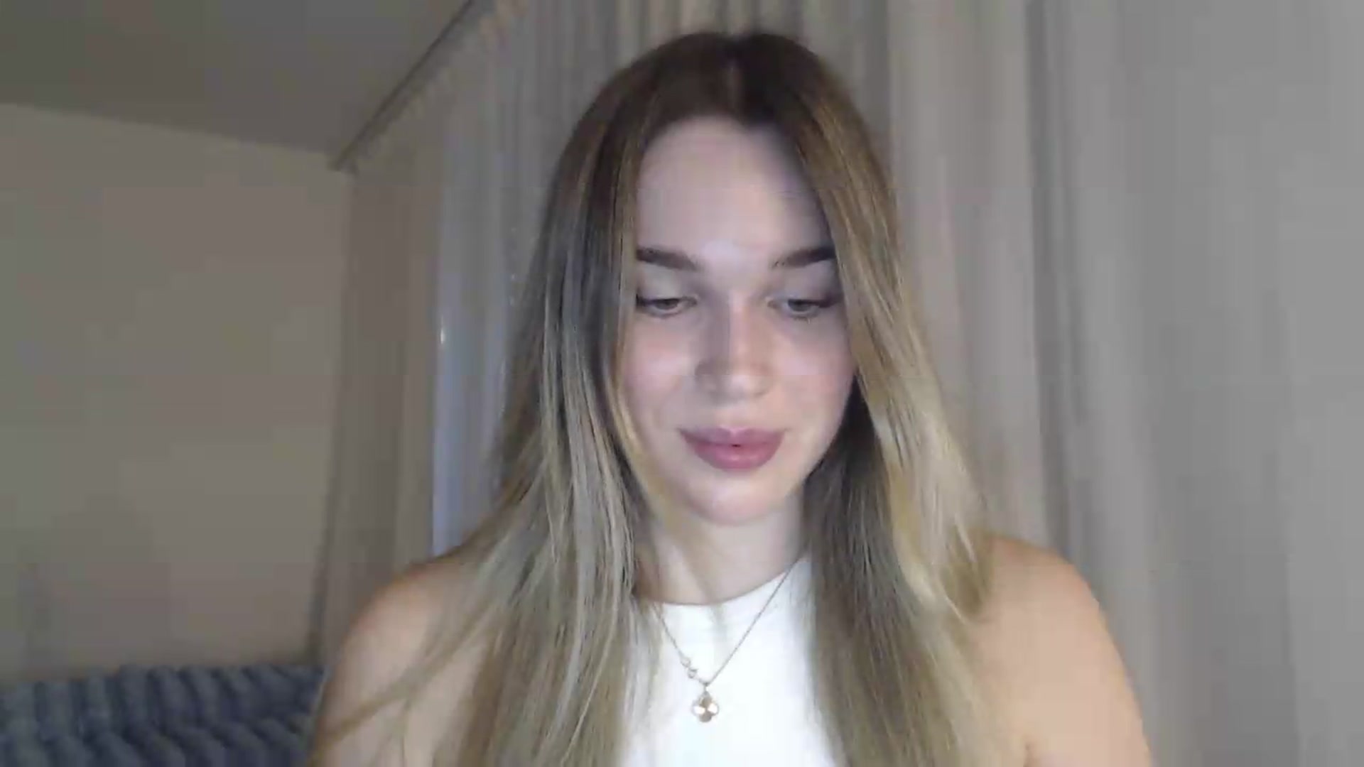 Gallery image thumbnail from Ooh_Cassie's myfreecams stream on, 07/30/2026, 17:34 image 16 of 20