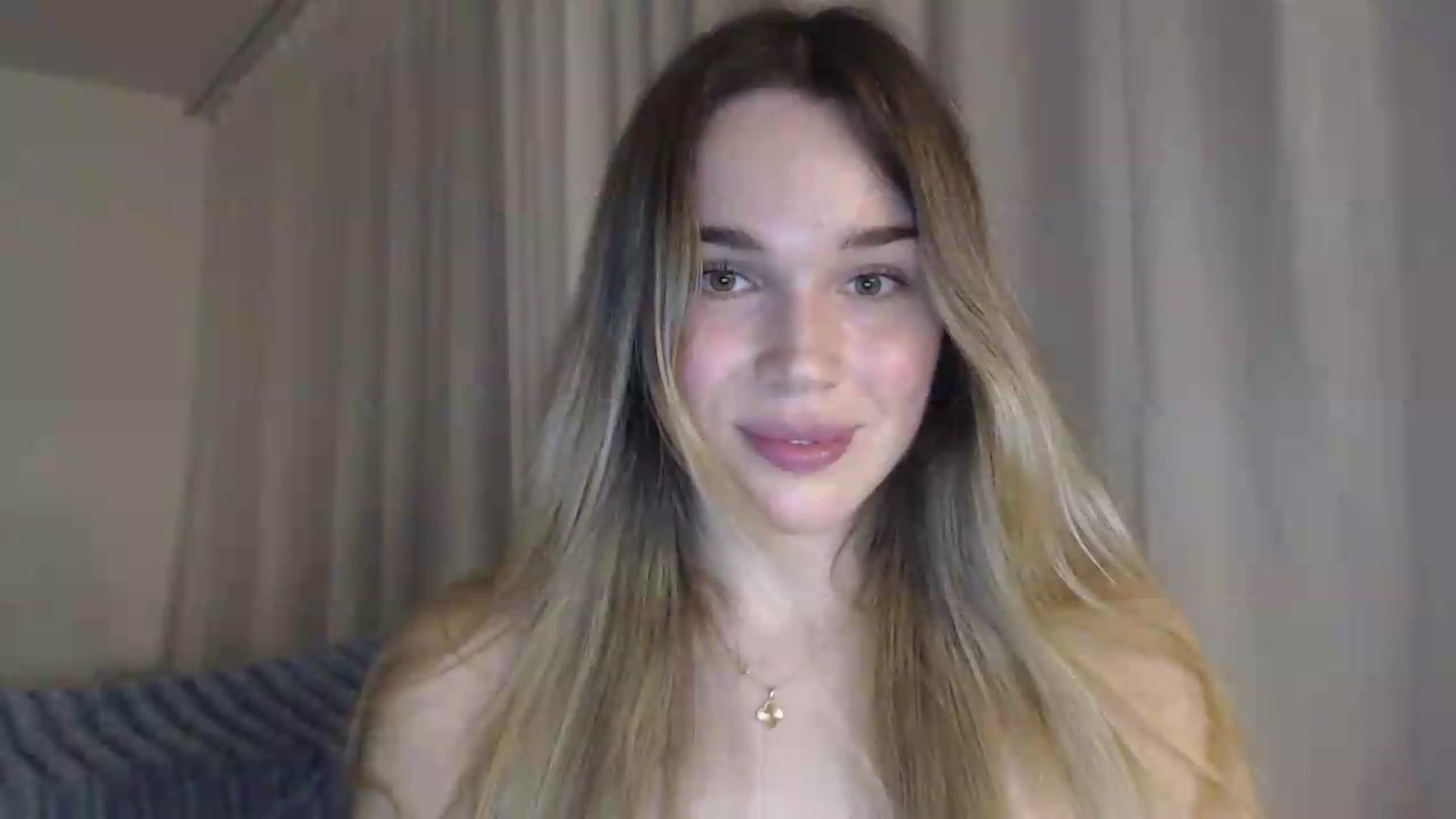 Gallery image thumbnail from Ooh_Cassie's myfreecams stream on, 07/30/2026, 20:17 image 16 of 20