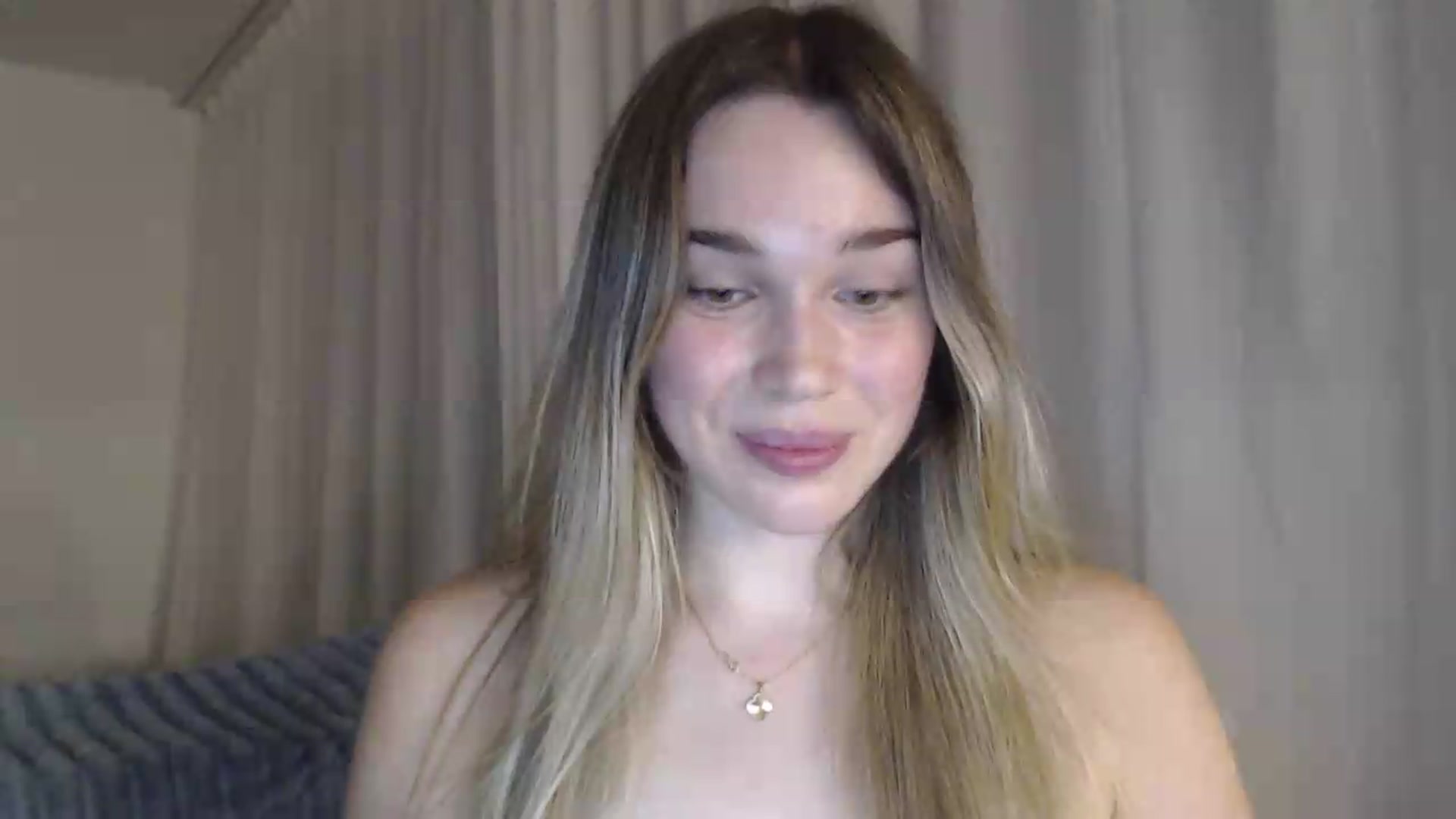Gallery image thumbnail from Ooh_Cassie's myfreecams stream on, 07/30/2026, 20:17 image 18 of 20