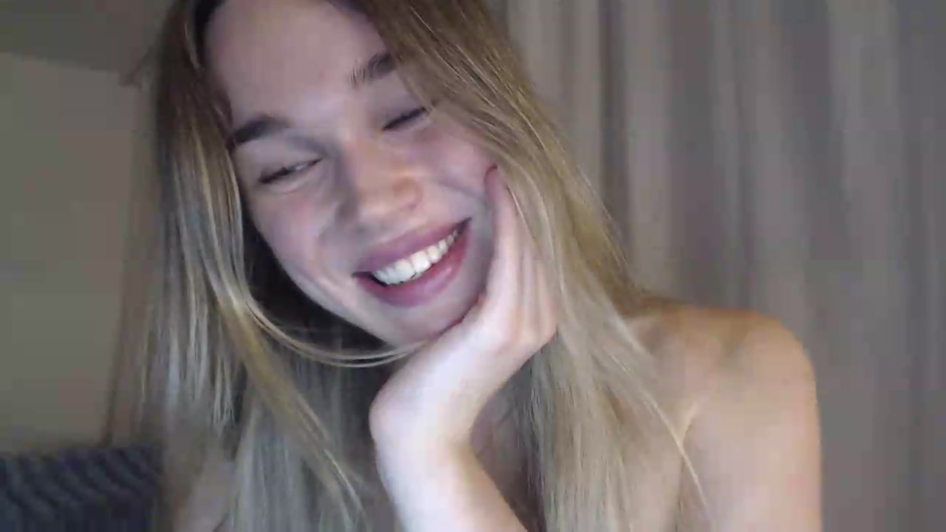 Gallery image thumbnail from Ooh_Cassie's myfreecams stream on, 07/30/2026, 20:17 image 14 of 20