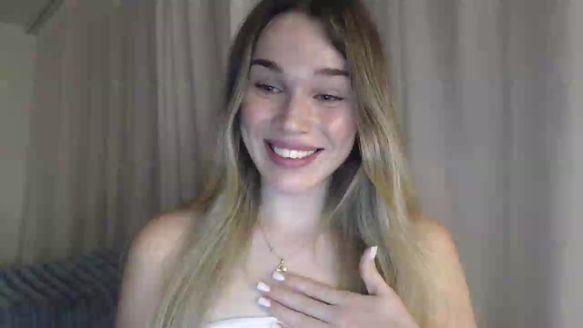 Gallery image thumbnail from Ooh_Cassie's myfreecams stream on, 07/30/2026, 21:57 image 3 of 20